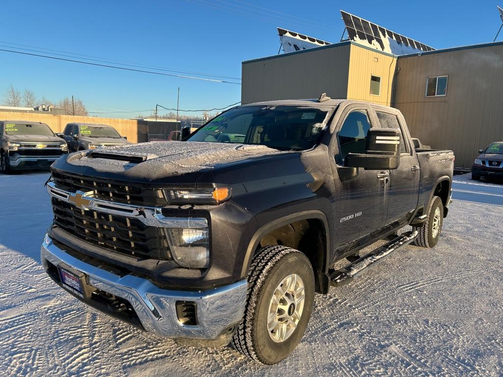 photo of 2024 CHEVROLET SILVERADO 2500 HEAVY DUTY LT