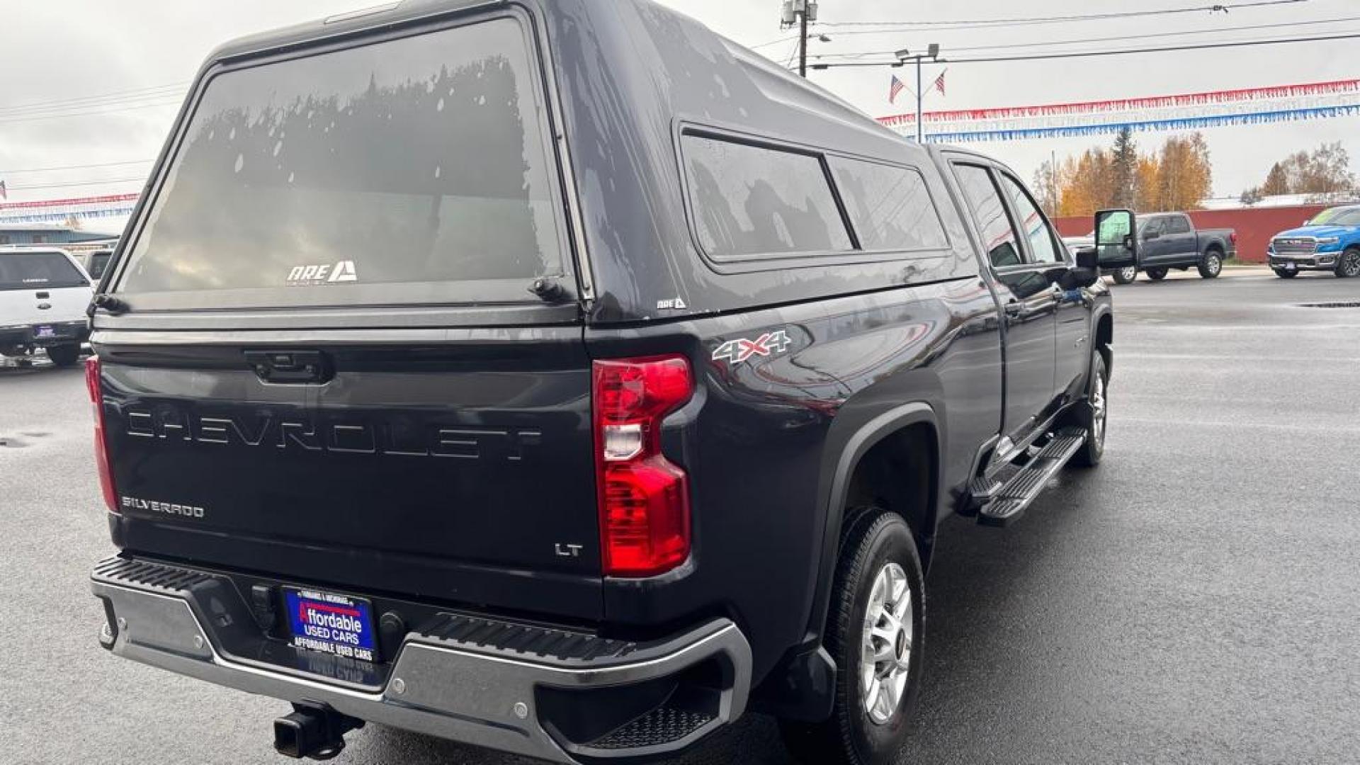 2024 GRAY CHEVROLET SILVERADO 2500 HEAVY DUTY LT (1GC4YNE76RF) with an 6.6L engine, Automatic transmission, located at 2525 S. Cushman, Fairbanks, AK, 99701, (907) 452-5707, 64.824036, -147.712311 - Photo#4