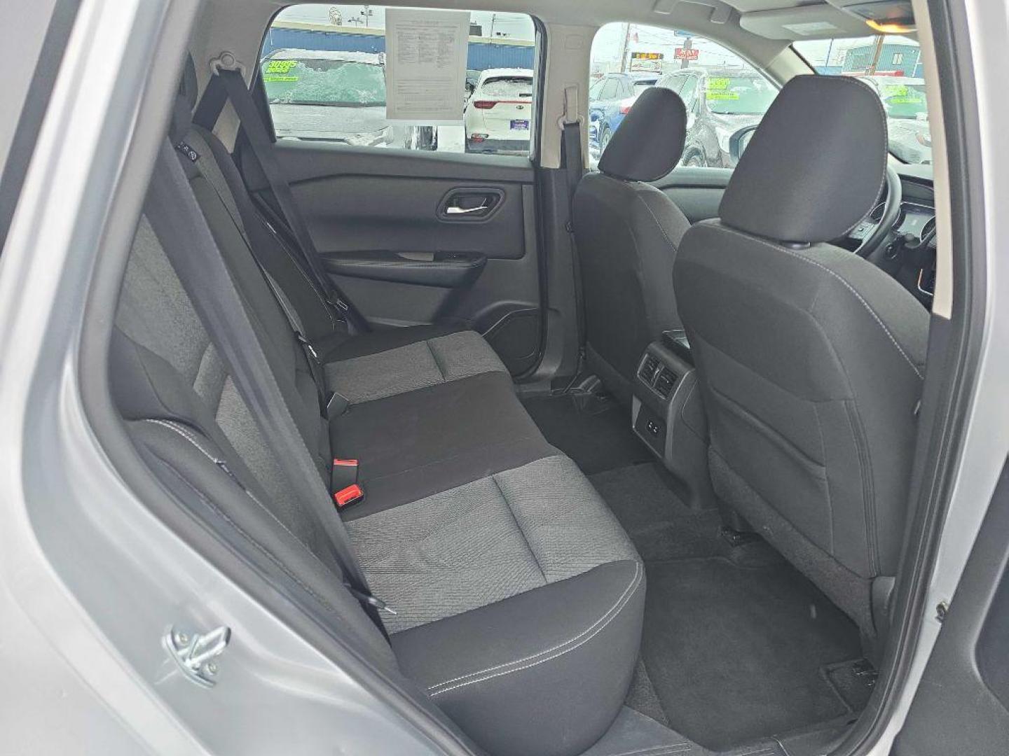 2024 SILVER NISSAN ROGUE SV (5N1BT3BB7RC) with an 1.5L engine, Continuously Variable transmission, located at 2525 S. Cushman, Fairbanks, AK, 99701, (907) 452-5707, 64.824036, -147.712311 - Photo#8