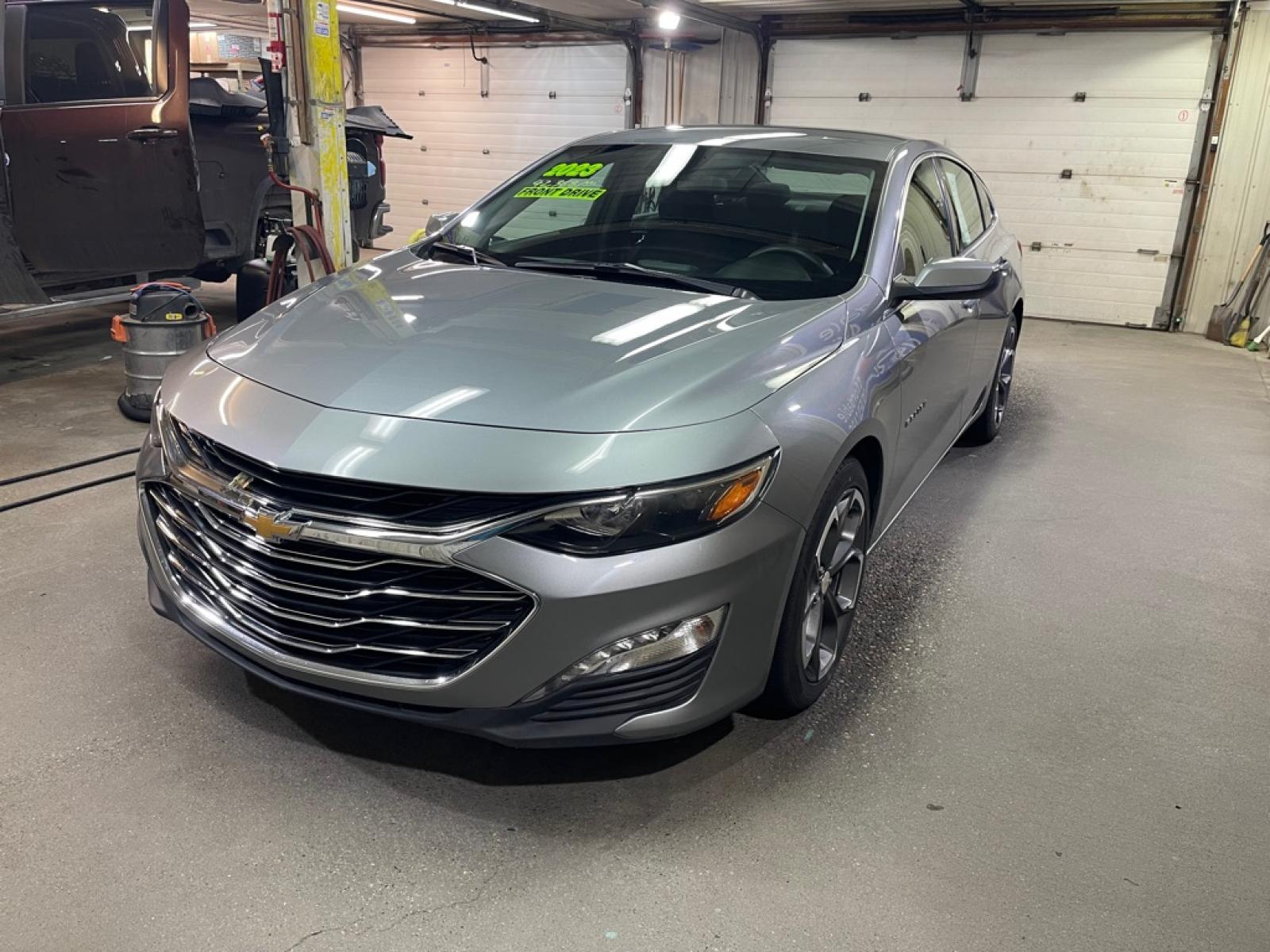2023 SILVER CHEVROLET MALIBU LT LT (1G1ZD5ST7PF) with an 1.5L engine, Continuously Variable transmission, located at 2525 S. Cushman, Fairbanks, AK, 99701, (907) 452-5707, 64.824036, -147.712311 - Photo#1