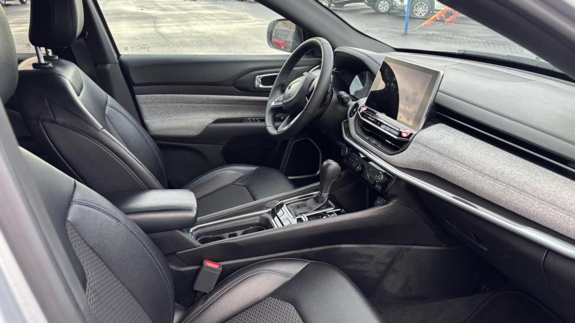 2024 SILVER JEEP COMPASS LATITUDE (3C4NJDBN4RT) with an 2.0L engine, Automatic transmission, located at 2525 S. Cushman, Fairbanks, AK, 99701, (907) 452-5707, 64.824036, -147.712311 - Photo#2