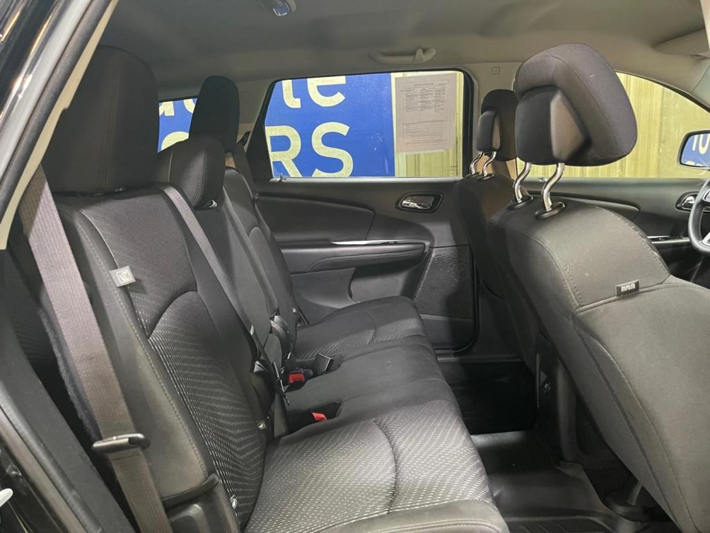 2018 BLACK DODGE JOURNEY SE (3C4PDCAB4JT) with an 2.4L engine, Automatic transmission, located at 2525 S. Cushman, Fairbanks, AK, 99701, (907) 452-5707, 64.824036, -147.712311 - Photo#4