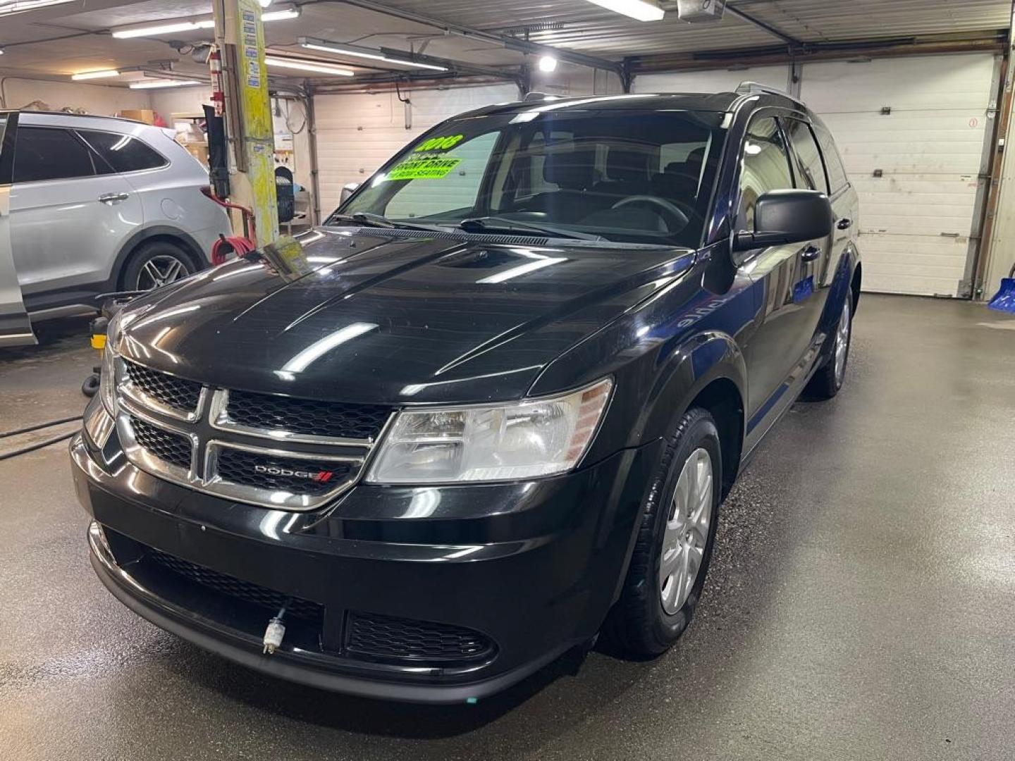 2018 BLACK DODGE JOURNEY SE (3C4PDCAB4JT) with an 2.4L engine, Automatic transmission, located at 2525 S. Cushman, Fairbanks, AK, 99701, (907) 452-5707, 64.824036, -147.712311 - Photo#1