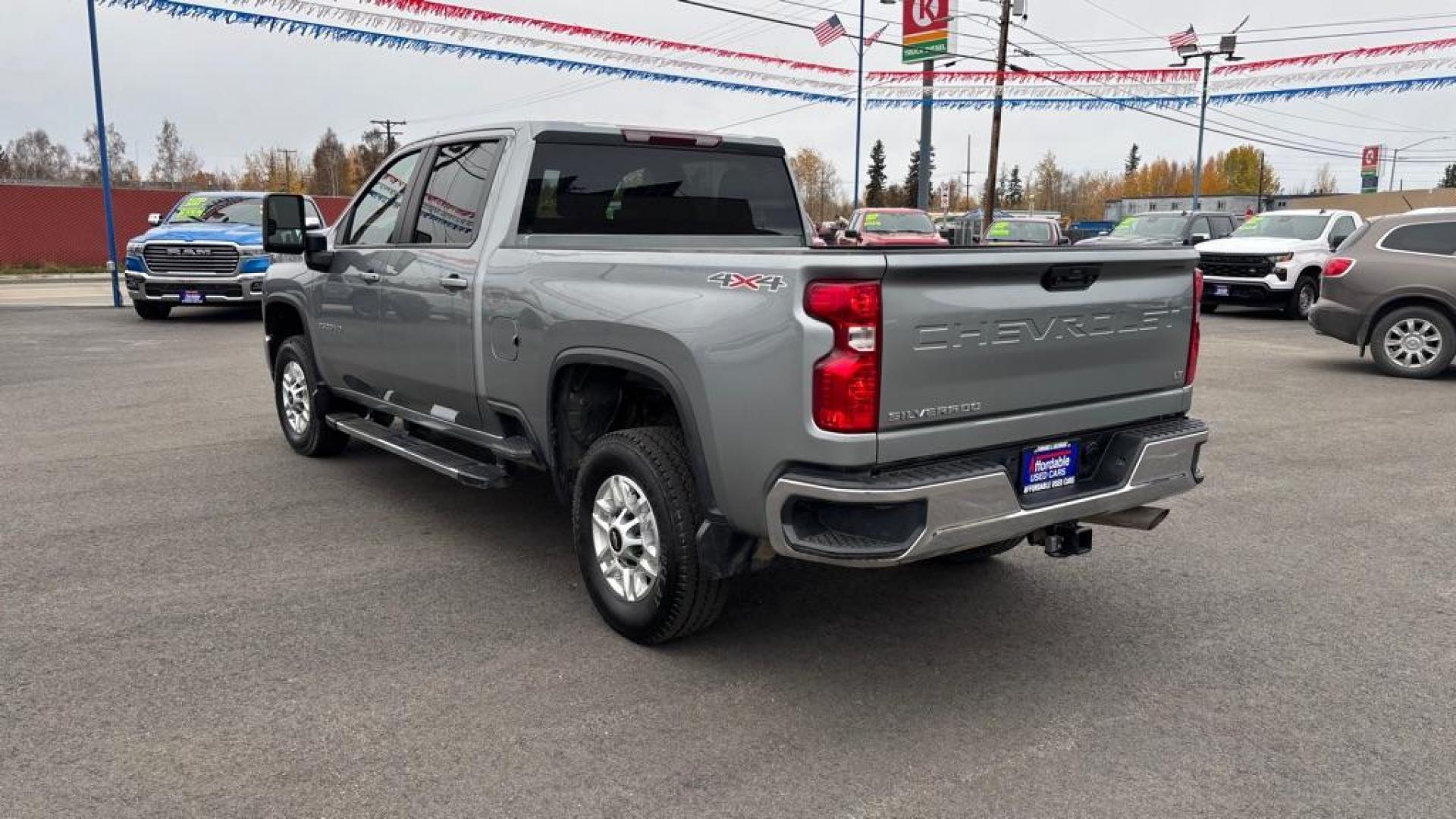 2024 GRAY CHEVROLET SILVERADO 2500 HEAVY DUTY LT (1GC4YNE72RF) with an 6.6L engine, Automatic transmission, located at 2525 S. Cushman, Fairbanks, AK, 99701, (907) 452-5707, 64.824036, -147.712311 - Photo#5