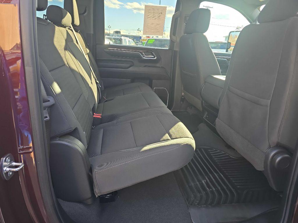 photo of 2024 CHEVROLET SILVERADO 2500 HEAVY DUTY LT