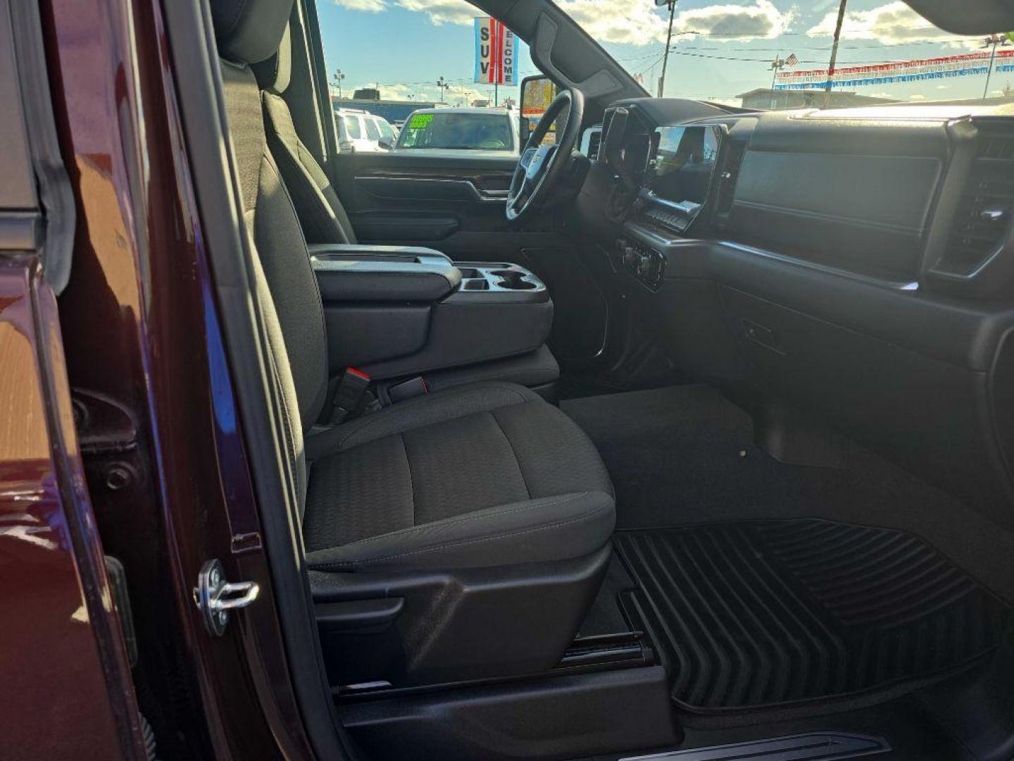 2024 BROWN CHEVROLET SILVERADO 2500 HEAVY DUTY LT (1GC4YNE71RF) with an 6.6L engine, Automatic transmission, located at 2525 S. Cushman, Fairbanks, AK, 99701, (907) 452-5707, 64.824036, -147.712311 - Photo#1