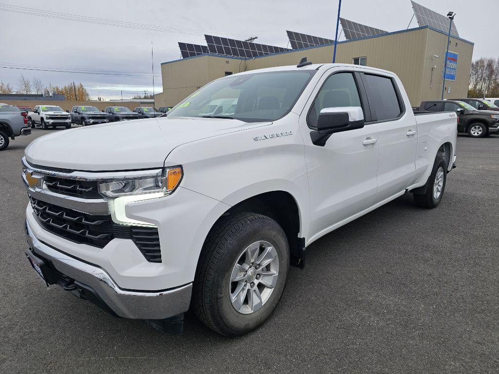 photo of 2023 CHEVROLET SILVERADO 1500 LT