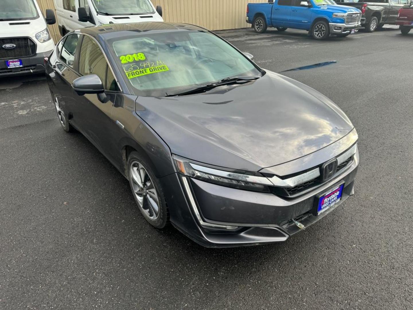 2018 GRAY HONDA CLARITY TOURING (JHMZC5F31JC) with an 1.5L engine, Continuously Variable transmission, located at 2525 S. Cushman, Fairbanks, AK, 99701, (907) 452-5707, 64.824036, -147.712311 - Photo#0