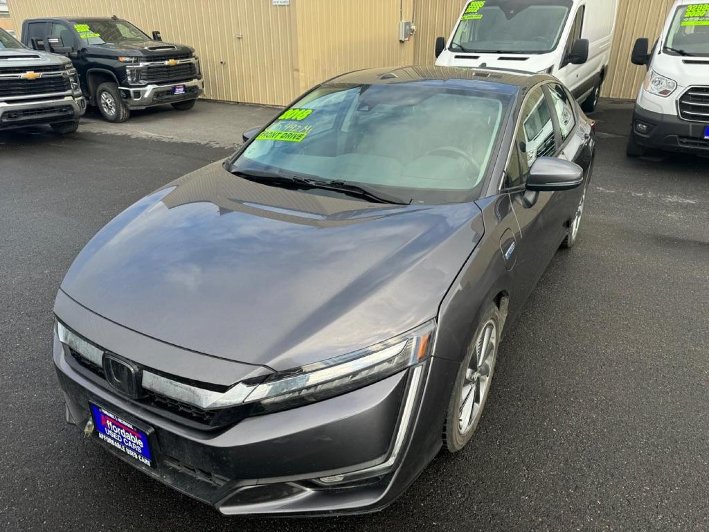 2018 GRAY HONDA CLARITY TOURING (JHMZC5F31JC) with an 1.5L engine, Continuously Variable transmission, located at 2525 S. Cushman, Fairbanks, AK, 99701, (907) 452-5707, 64.824036, -147.712311 - Photo#1