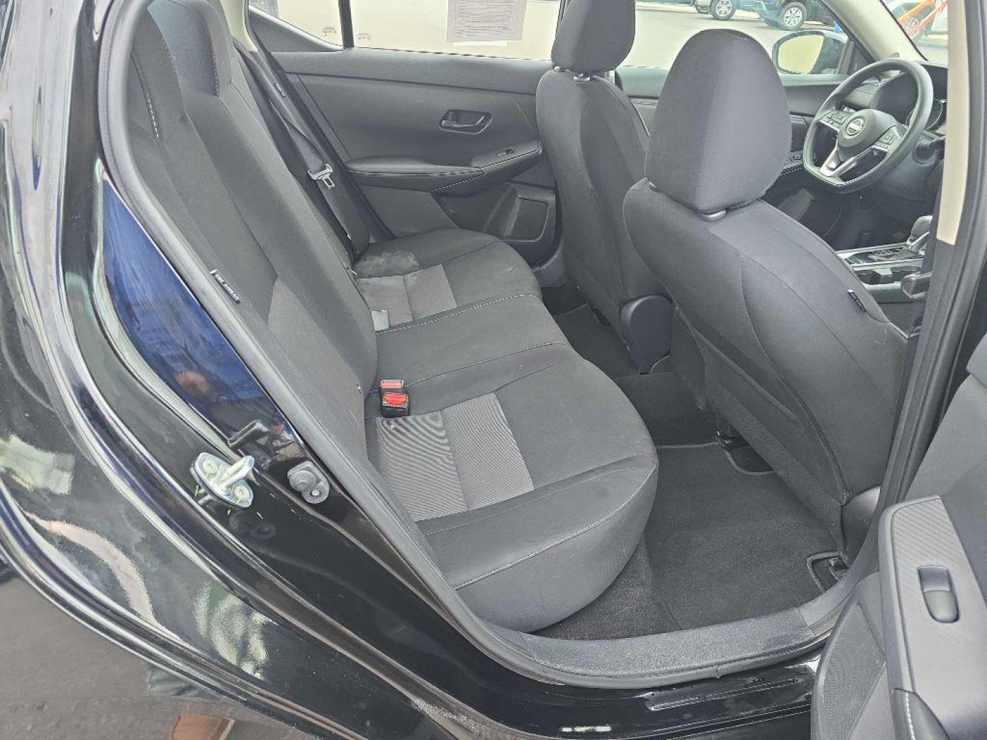 2024 BLACK NISSAN SENTRA SV (3N1AB8CV8RY) with an 2.0L engine, Continuously Variable transmission, located at 2525 S. Cushman, Fairbanks, AK, 99701, (907) 452-5707, 64.824036, -147.712311 - Photo#3