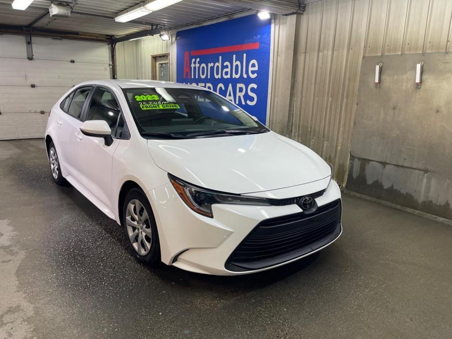 2023 WHITE TOYOTA COROLLA LE LE (5YFB4MDE1PP) with an 2.0L engine, Continuously Variable transmission, located at 2525 S. Cushman, Fairbanks, AK, 99701, (907) 452-5707, 64.824036, -147.712311 - Photo#0
