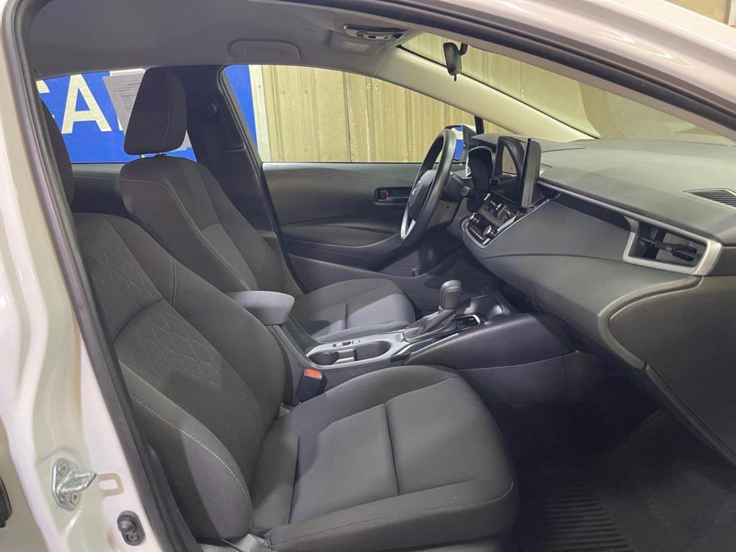 2023 WHITE TOYOTA COROLLA LE LE (5YFB4MDE1PP) with an 2.0L engine, Continuously Variable transmission, located at 2525 S. Cushman, Fairbanks, AK, 99701, (907) 452-5707, 64.824036, -147.712311 - Photo#3