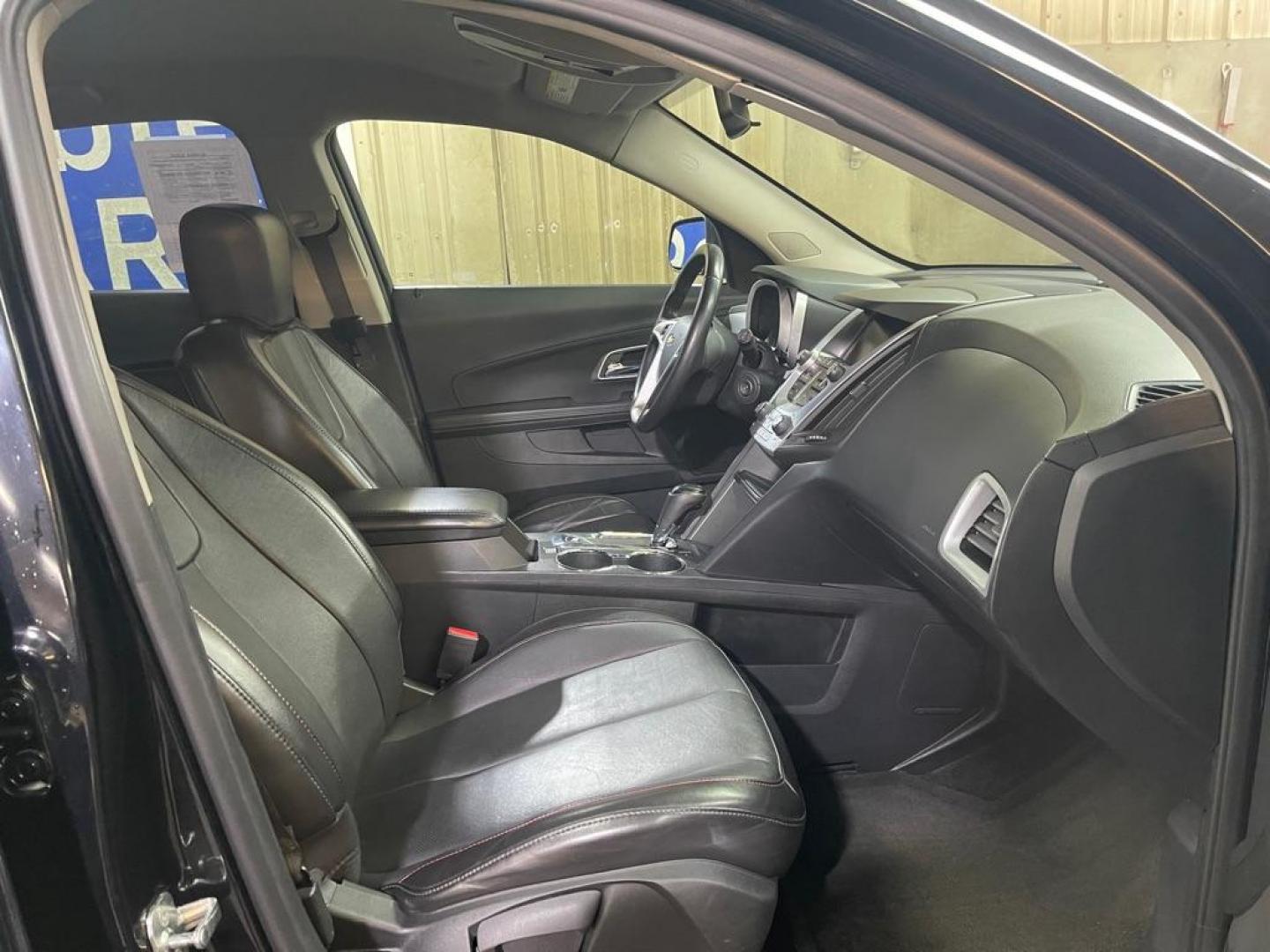 2017 BLACK CHEVROLET EQUINOX LT (2GNALCEK3H6) with an 2.4L engine, Automatic transmission, located at 2525 S. Cushman, Fairbanks, AK, 99701, (907) 452-5707, 64.824036, -147.712311 - Photo#3