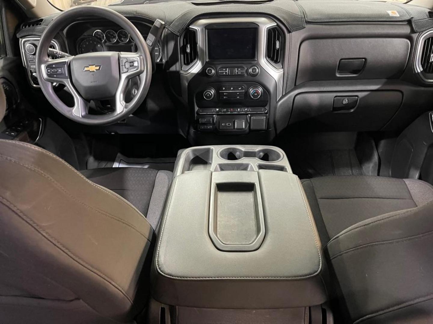 2020 BLUE CHEVROLET SILVERADO 2500 HEAVY DUTY LT (1GC4YNE70LF) with an 6.6L engine, Automatic transmission, located at 2525 S. Cushman, Fairbanks, AK, 99701, (907) 452-5707, 64.824036, -147.712311 - Photo#5