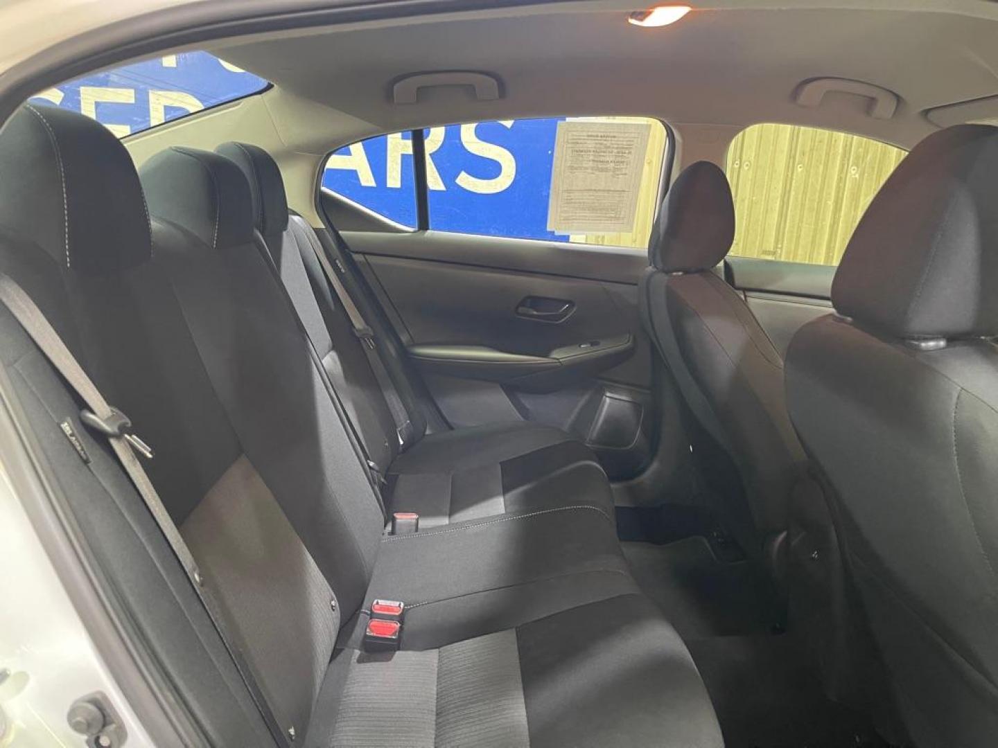 2024 WHITE NISSAN SENTRA SV (3N1AB8CV9RY) with an 2.0L engine, Continuously Variable transmission, located at 2525 S. Cushman, Fairbanks, AK, 99701, (907) 452-5707, 64.824036, -147.712311 - Photo#4