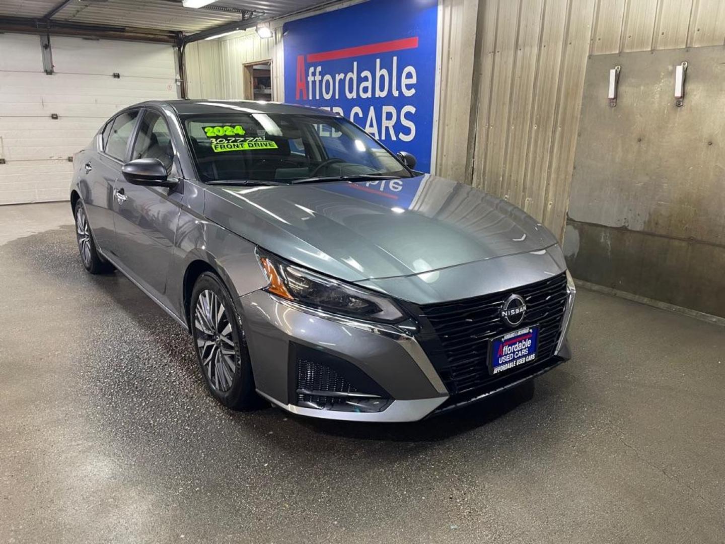 2024 GRAY NISSAN ALTIMA SV (1N4BL4DV8RN) with an 2.5L engine, Continuously Variable transmission, located at 2525 S. Cushman, Fairbanks, AK, 99701, (907) 452-5707, 64.824036, -147.712311 - Photo#0