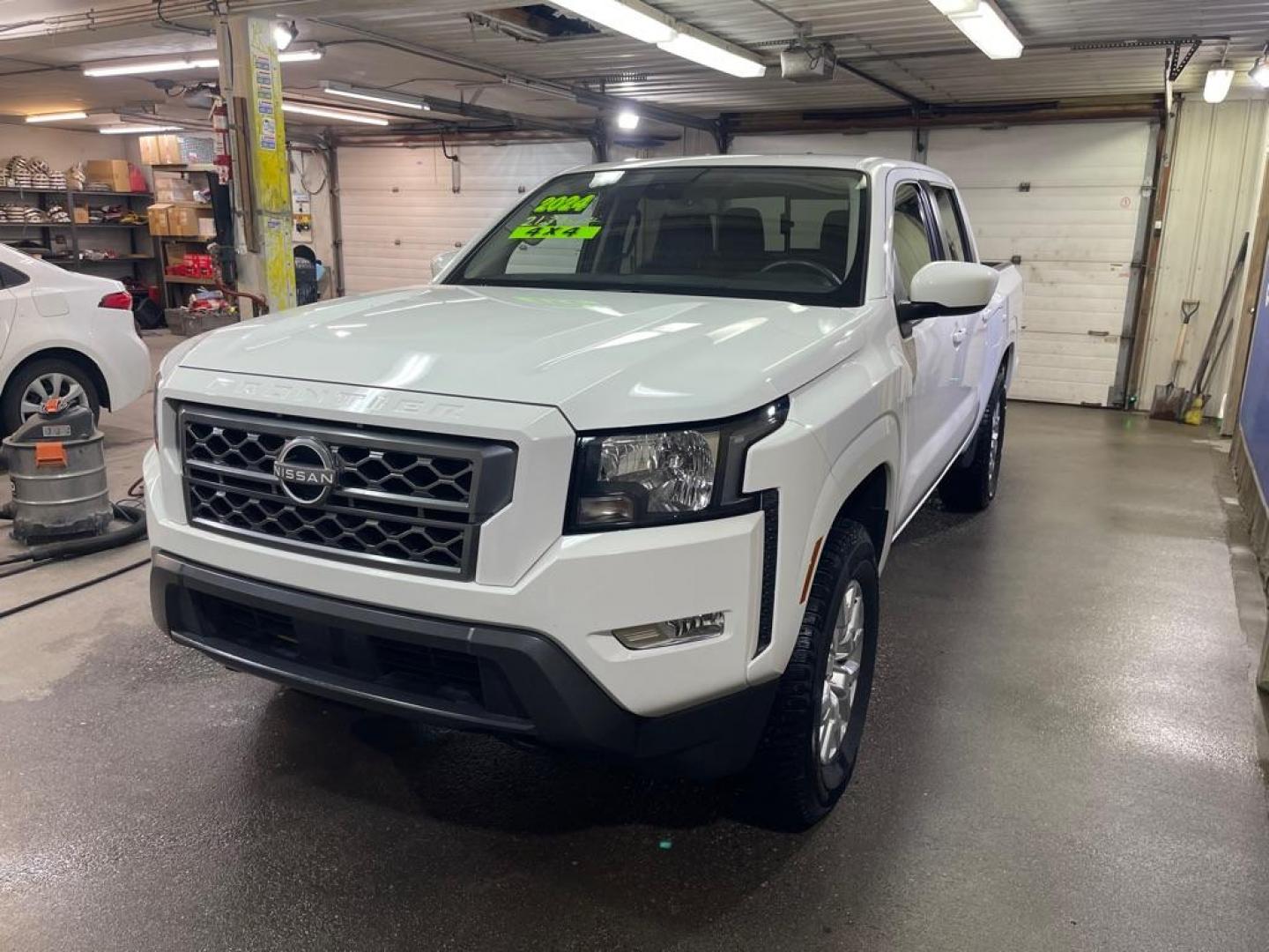 2024 WHITE NISSAN FRONTIER S (1N6ED1EK4RN) with an 3.8L engine, Automatic transmission, located at 2525 S. Cushman, Fairbanks, AK, 99701, (907) 452-5707, 64.824036, -147.712311 - Photo#1