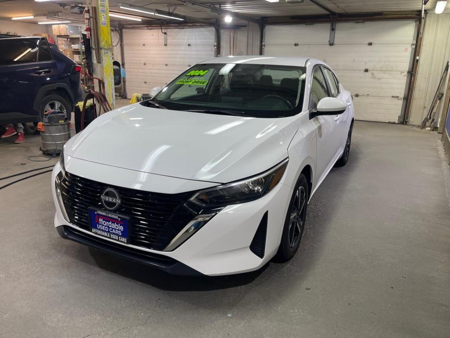 2024 WHITE NISSAN SENTRA SV (3N1AB8CV1RY) with an 2.0L engine, Continuously Variable transmission, located at 2525 S. Cushman, Fairbanks, AK, 99701, (907) 452-5707, 64.824036, -147.712311 - Photo#1