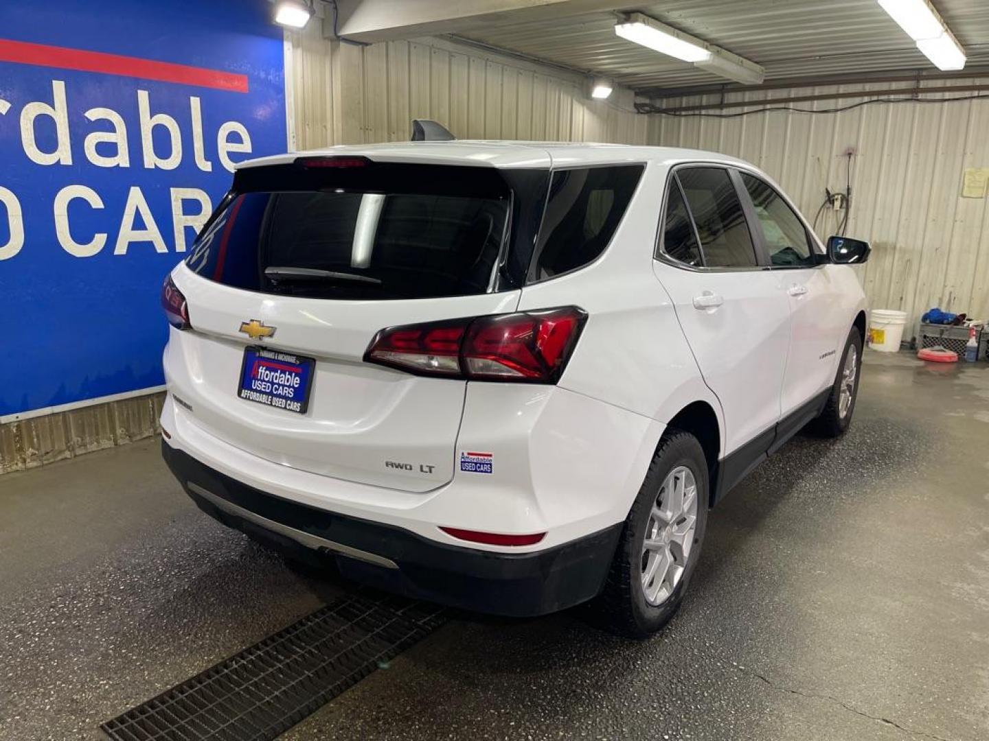 2023 WHITE CHEVROLET EQUINOX LT (3GNAXUEG9PS) with an 1.5L engine, Automatic transmission, located at 2525 S. Cushman, Fairbanks, AK, 99701, (907) 452-5707, 64.824036, -147.712311 - Photo#2