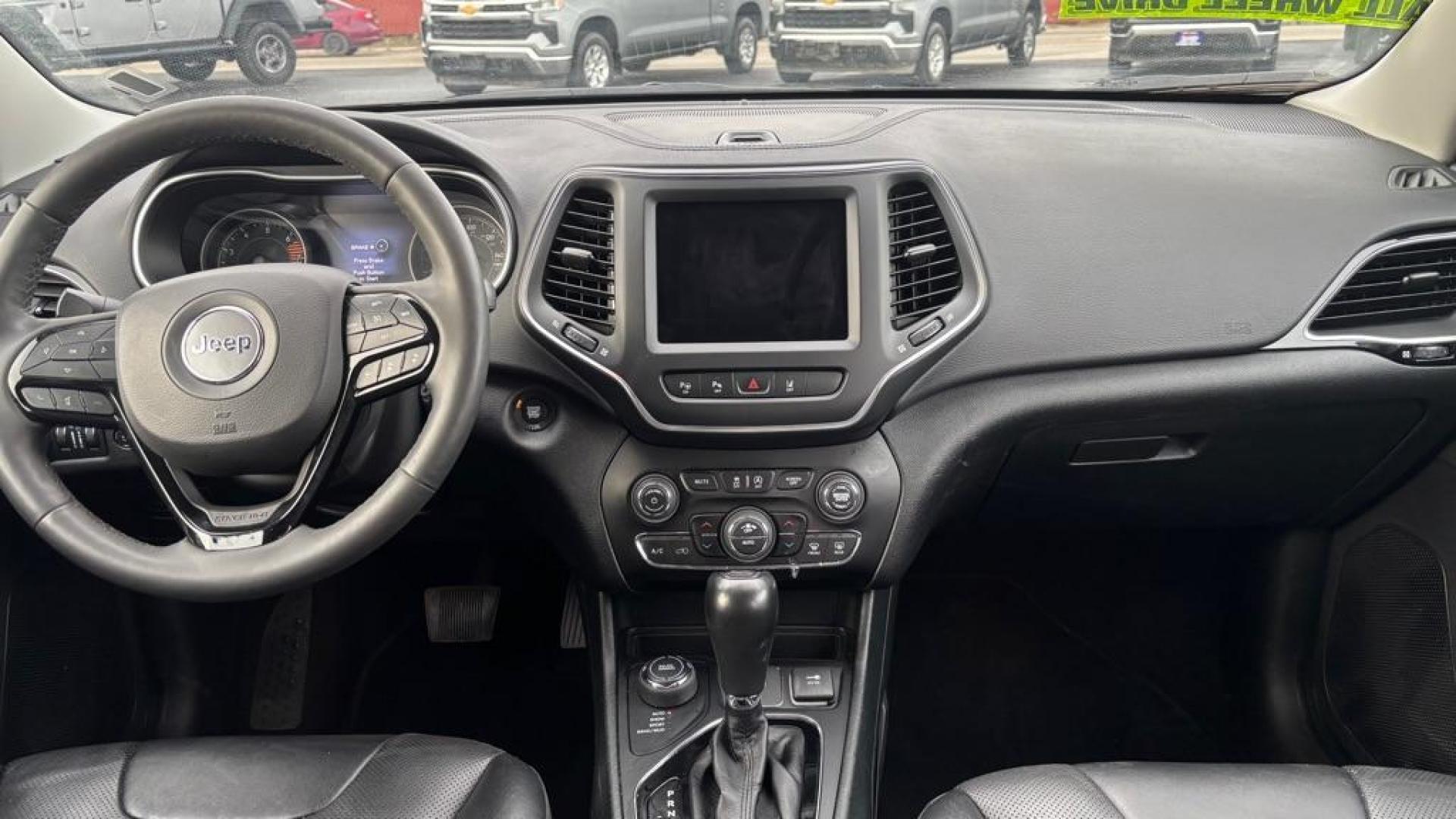 2023 BLACK JEEP CHEROKEE ALTITUDE LUX (1C4PJMMB7PD) with an 2.4L engine, Automatic transmission, located at 2525 S. Cushman, Fairbanks, AK, 99701, (907) 452-5707, 64.824036, -147.712311 - Photo#3