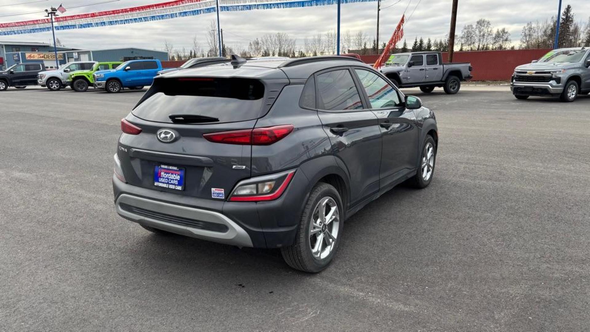 2023 GRAY HYUNDAI KONA SEL (KM8K6CAB7PU) with an 2.0L engine, Continuously Variable transmission, located at 2525 S. Cushman, Fairbanks, AK, 99701, (907) 452-5707, 64.824036, -147.712311 - Photo#5