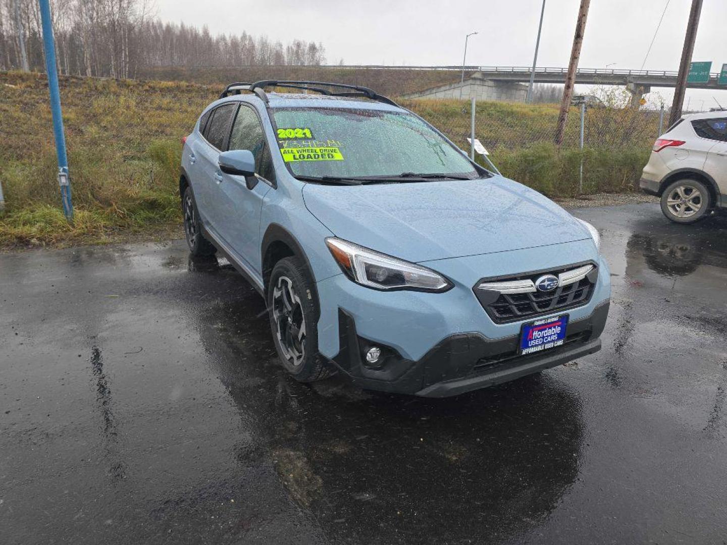 2021 BLUE SUBARU CROSSTREK LIMITED (JF2GTHMC3M8) with an 2.5L engine, Automatic transmission, located at 2525 S. Cushman, Fairbanks, AK, 99701, (907) 452-5707, 64.824036, -147.712311 - Photo#3