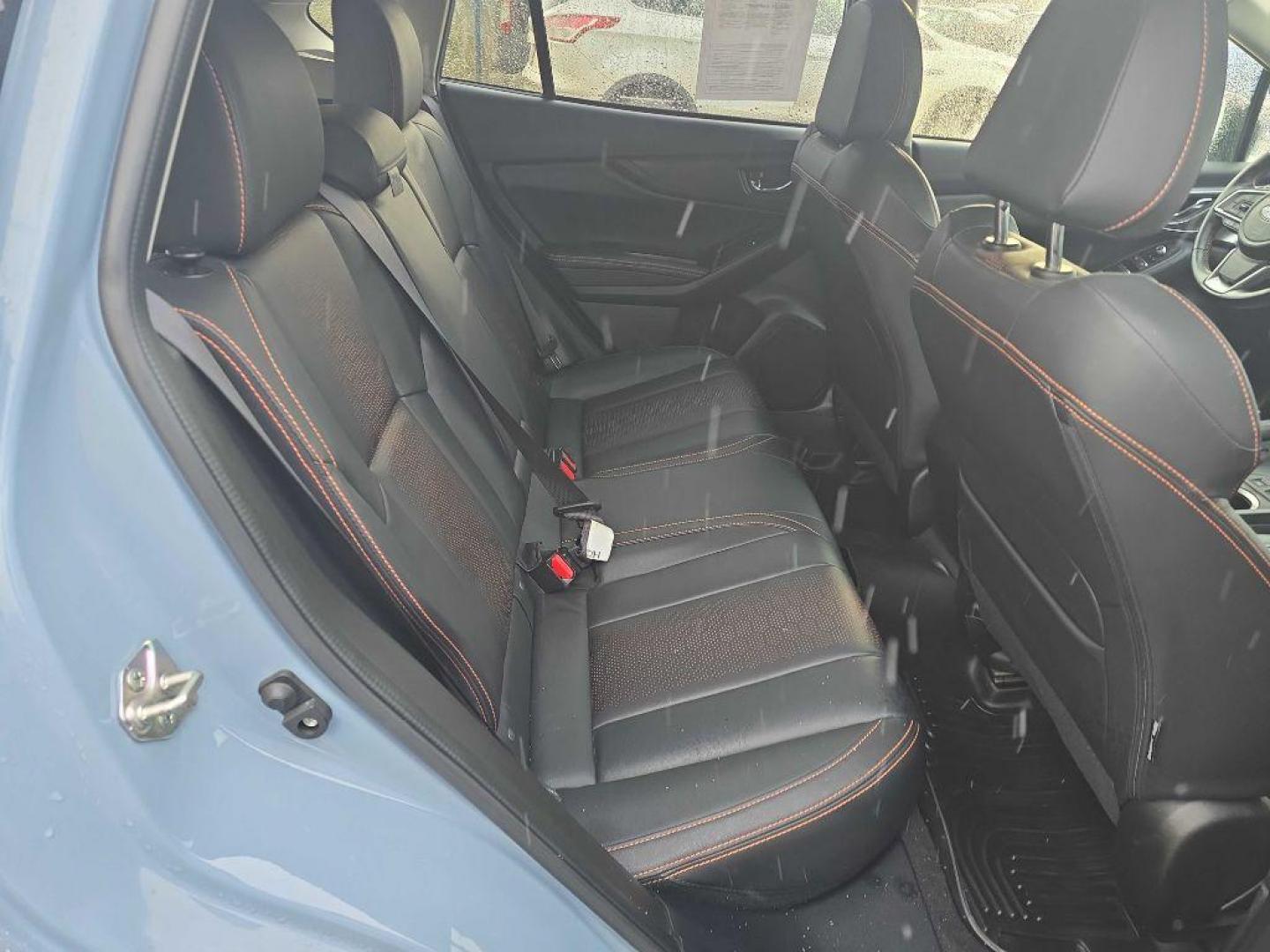 2021 BLUE SUBARU CROSSTREK LIMITED (JF2GTHMC3M8) with an 2.5L engine, Automatic transmission, located at 2525 S. Cushman, Fairbanks, AK, 99701, (907) 452-5707, 64.824036, -147.712311 - Photo#4