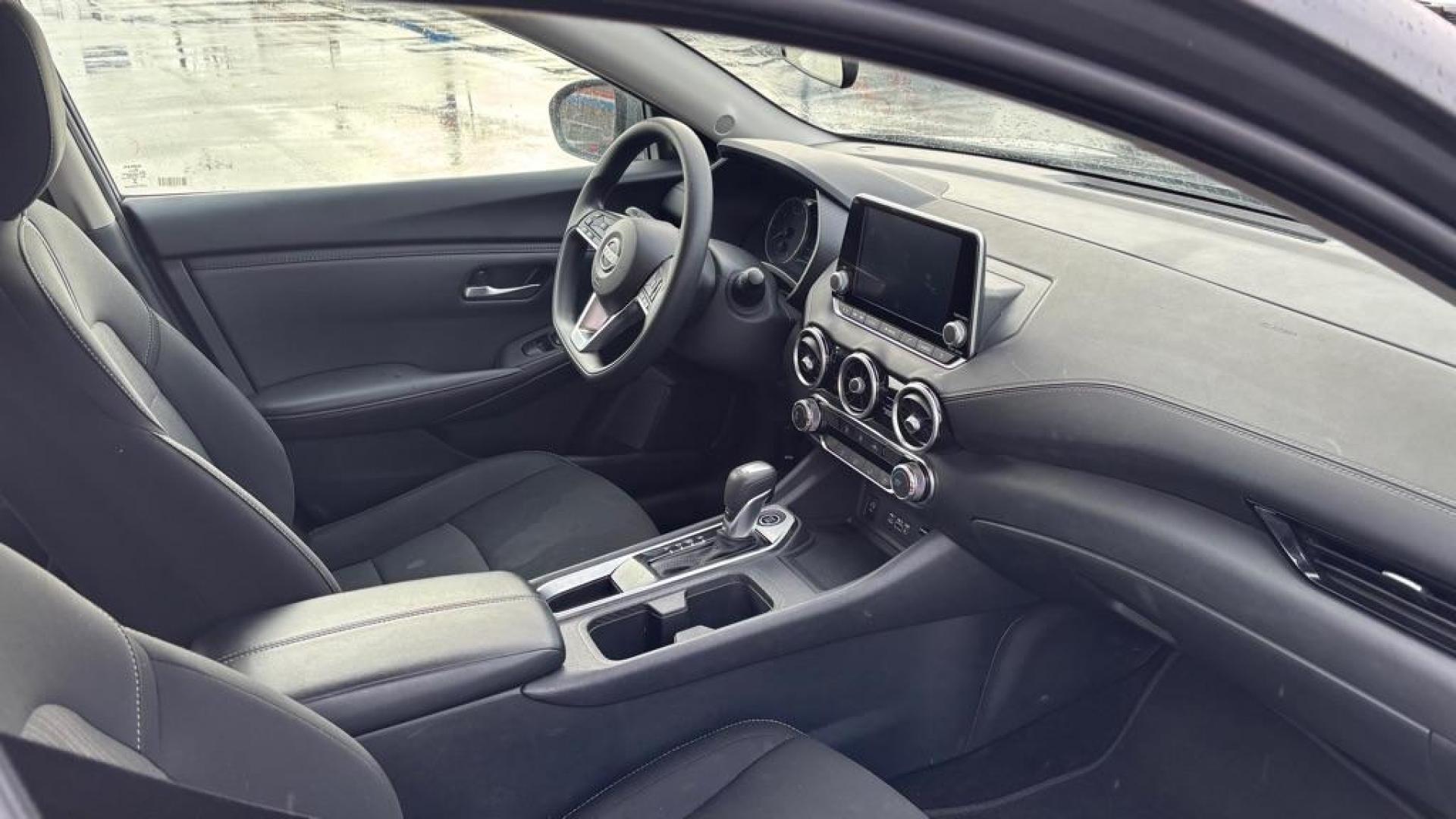 2024 GRAY NISSAN SENTRA SV (3N1AB8CV0RY) with an 2.0L engine, Continuously Variable transmission, located at 2525 S. Cushman, Fairbanks, AK, 99701, (907) 452-5707, 64.824036, -147.712311 - Photo#2