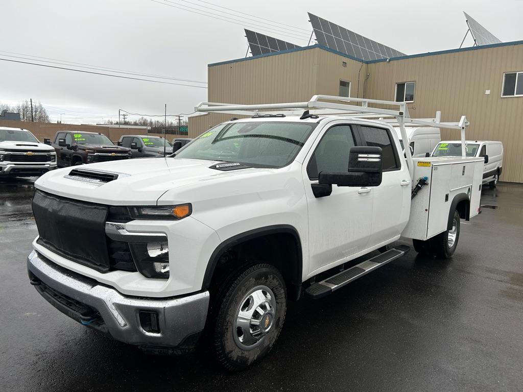 photo of 2024 CHEVROLET SILVERADO 3500 LT
