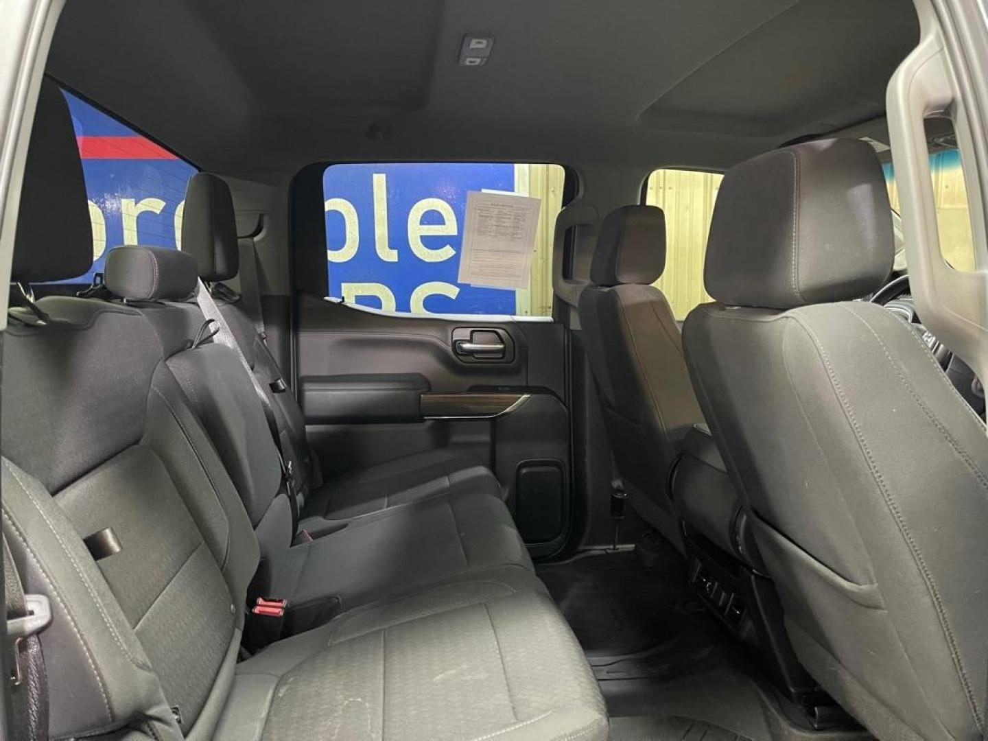 2021 GRAY CHEVROLET SILVERADO 1500 RST (1GCPYEEK9MZ) with an 2.7L engine, Automatic transmission, located at 2525 S. Cushman, Fairbanks, AK, 99701, (907) 452-5707, 64.824036, -147.712311 - Photo#4