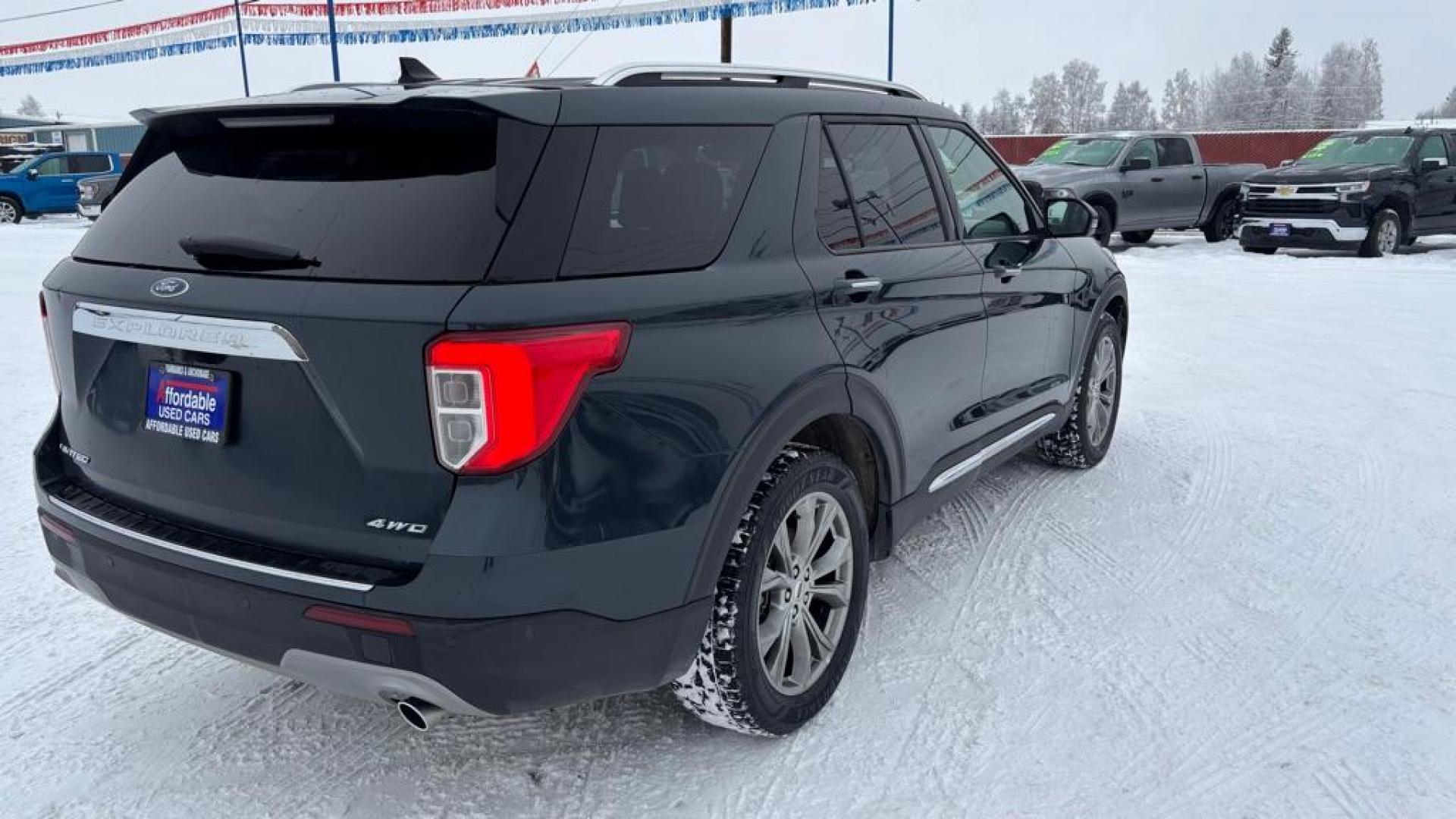2022 GRAY FORD EXPLORER LIMITED (1FMSK8FH3NG) with an 2.3L engine, Automatic transmission, located at 2525 S. Cushman, Fairbanks, AK, 99701, (907) 452-5707, 64.824036, -147.712311 - Photo#5