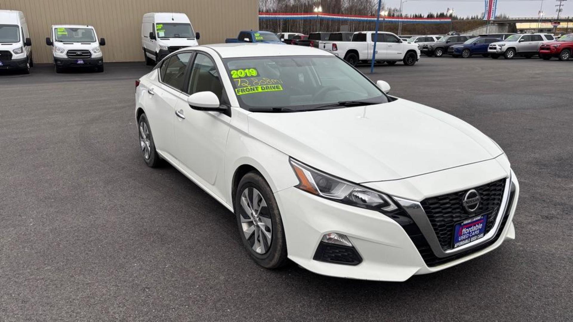 2019 WHITE NISSAN ALTIMA S (1N4BL4BV3KC) with an 2.5L engine, Continuously Variable transmission, located at 2525 S. Cushman, Fairbanks, AK, 99701, (907) 452-5707, 64.824036, -147.712311 - Photo#1