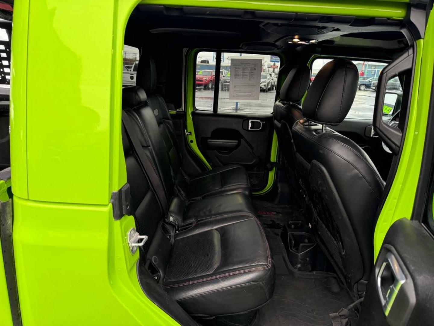 2021 GREEN JEEP GLADIATOR RUBICON (1C6JJTBG7ML) with an 3.6L engine, Automatic transmission, located at 2525 S. Cushman, Fairbanks, AK, 99701, (907) 452-5707, 64.824036, -147.712311 - Photo#5