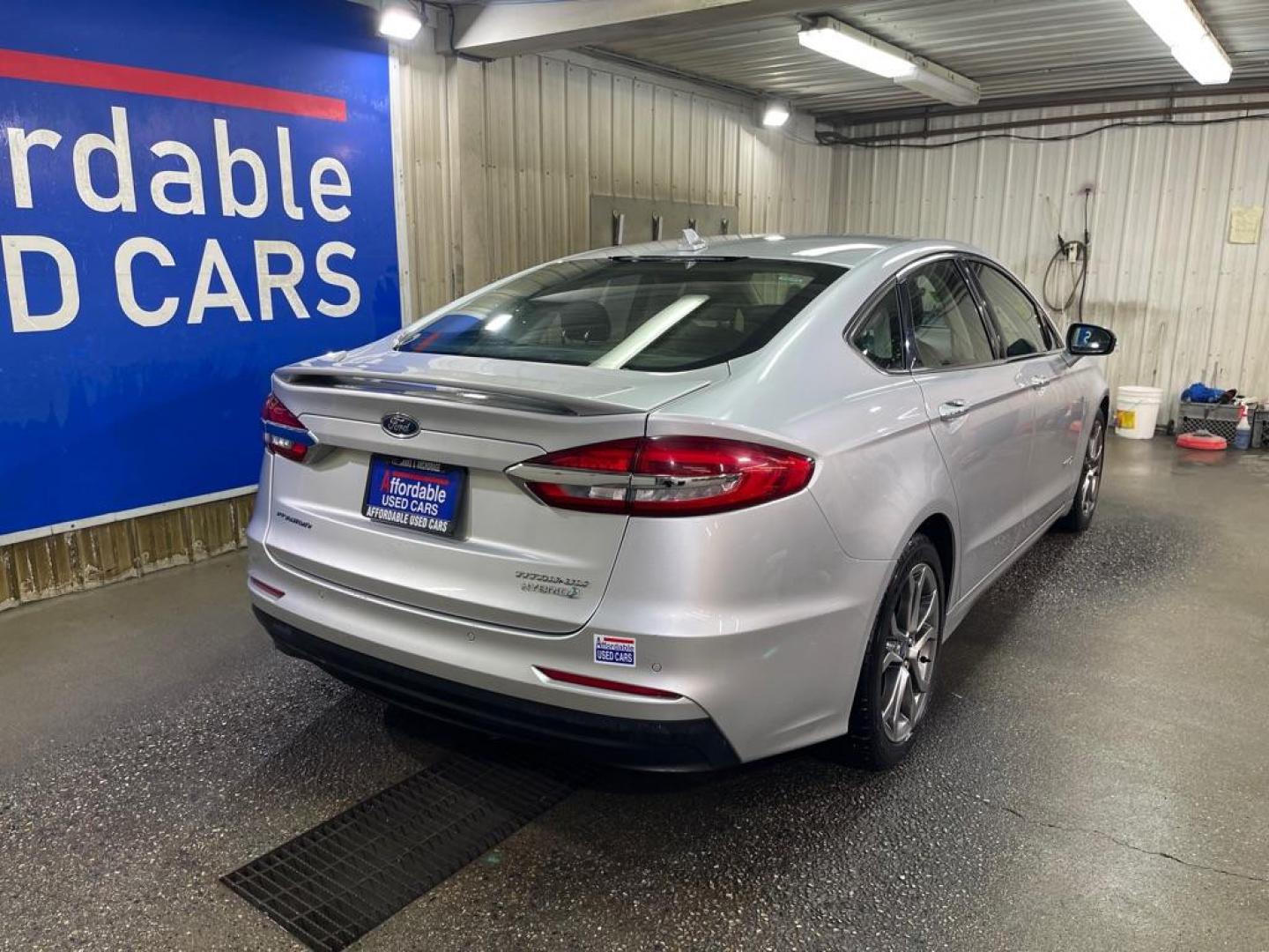 2019 SILVER FORD FUSION TITANIUM (3FA6P0RU3KR) with an 2.0L engine, Continuously Variable transmission, located at 2525 S. Cushman, Fairbanks, AK, 99701, (907) 452-5707, 64.824036, -147.712311 - Photo#2