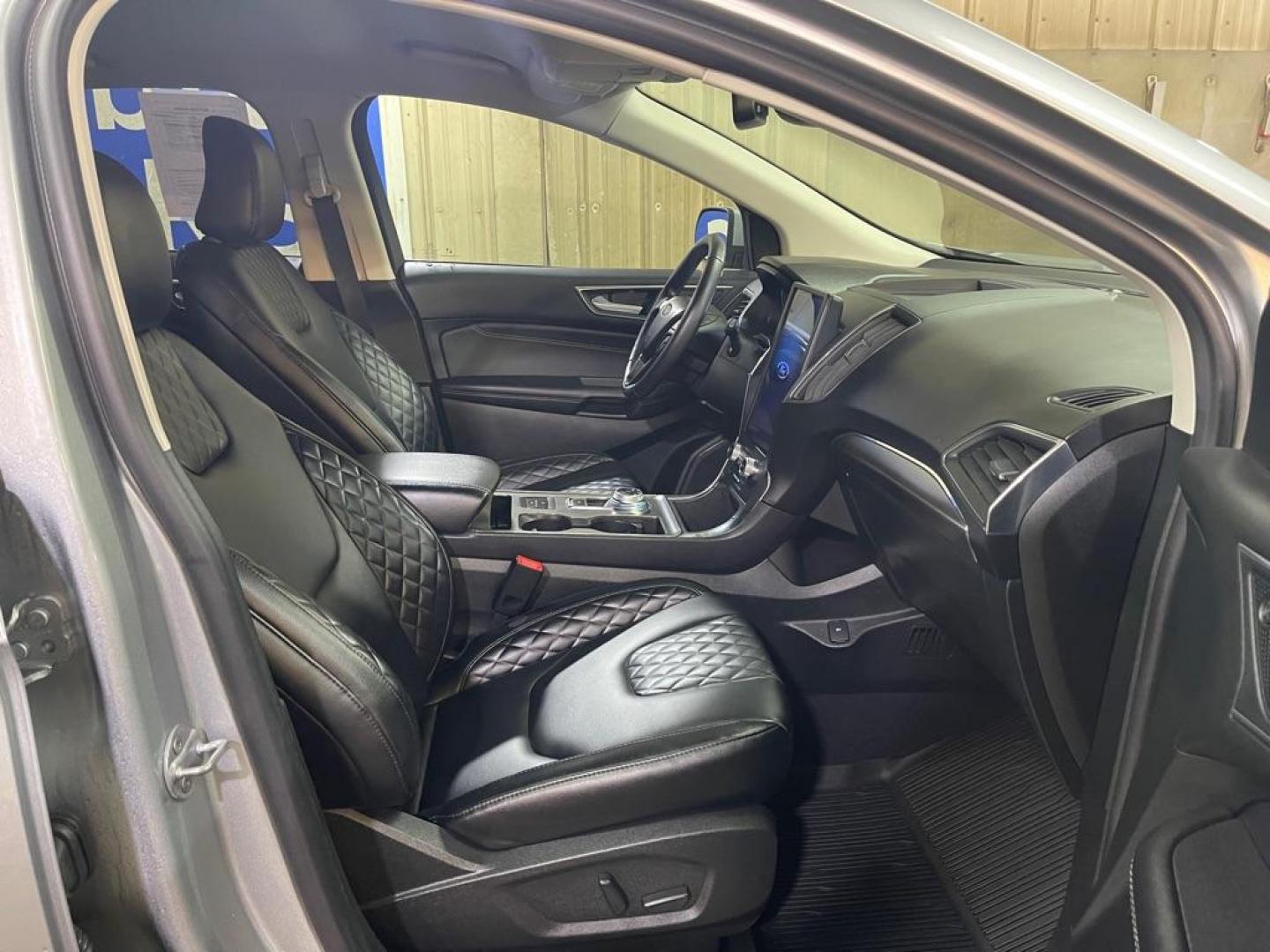 2023 SILVER FORD EDGE TITANIUM (2FMPK4K97PB) with an 2.0L engine, Automatic transmission, located at 2525 S. Cushman, Fairbanks, AK, 99701, (907) 452-5707, 64.824036, -147.712311 - Photo#3