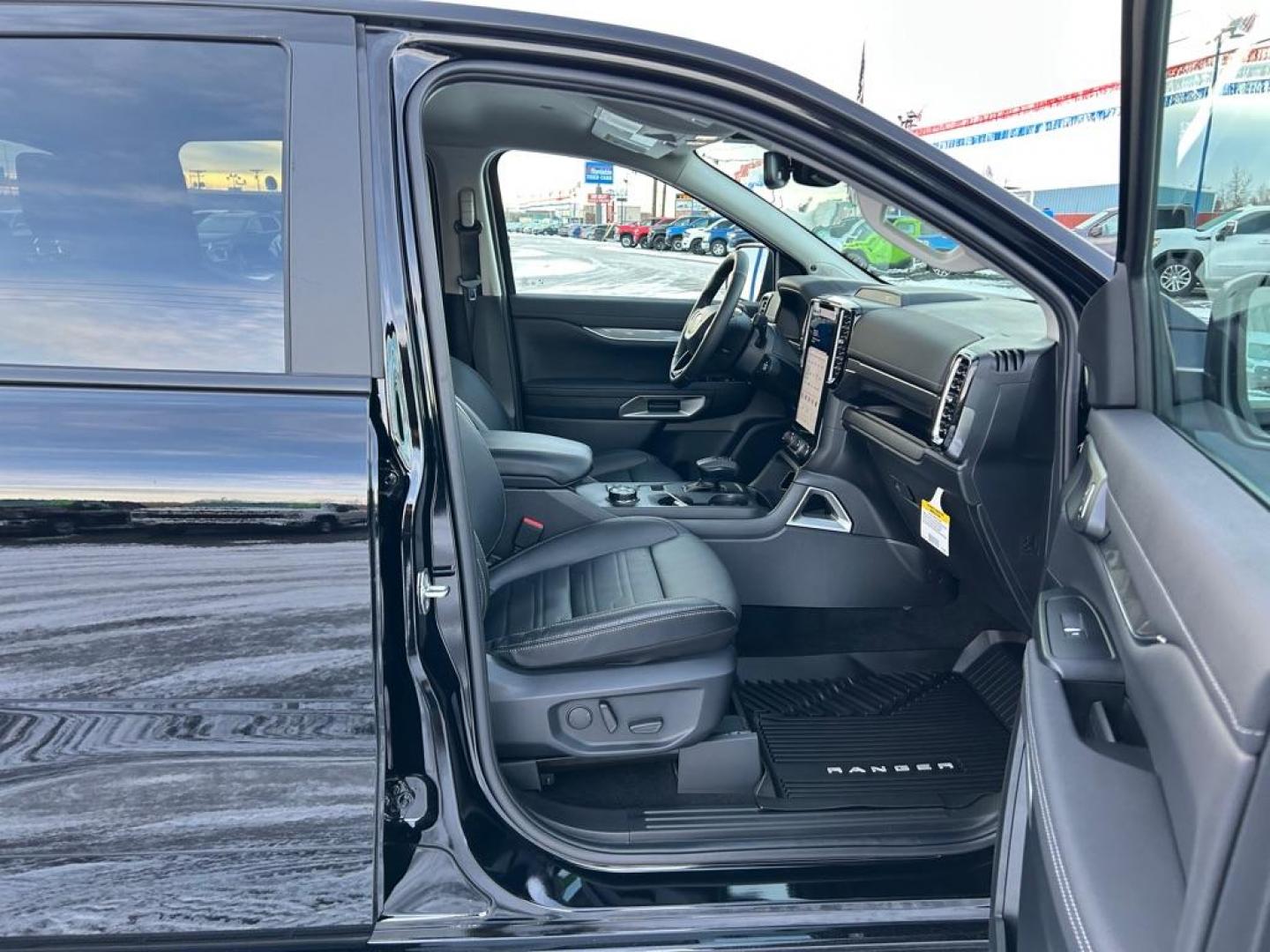 2024 BLACK FORD RANGER LARIAT (1FTER4KH3RL) with an 2.3L engine, Automatic transmission, located at 2525 S. Cushman, Fairbanks, AK, 99701, (907) 452-5707, 64.824036, -147.712311 - Photo#4