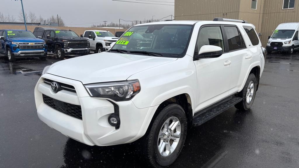 photo of 2024 TOYOTA 4RUNNER SR5/SR5 PREMIUM