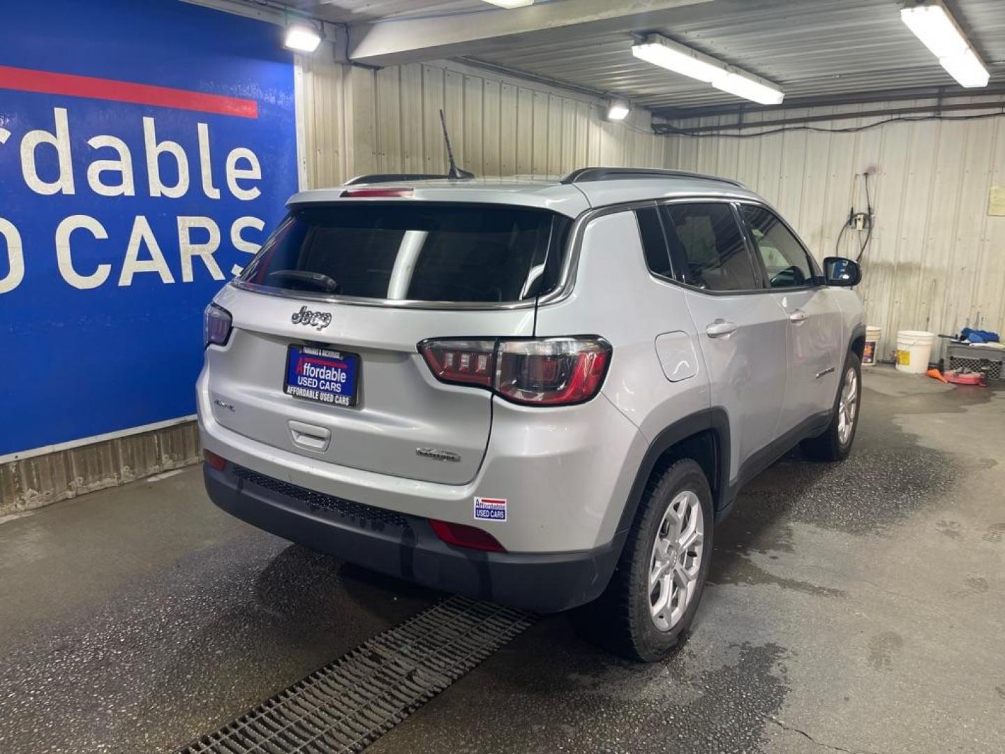 2024 SILVER JEEP COMPASS LATITUDE (3C4NJDBN1RT) with an 2.0L engine, Automatic transmission, located at 2525 S. Cushman, Fairbanks, AK, 99701, (907) 452-5707, 64.824036, -147.712311 - Photo#2