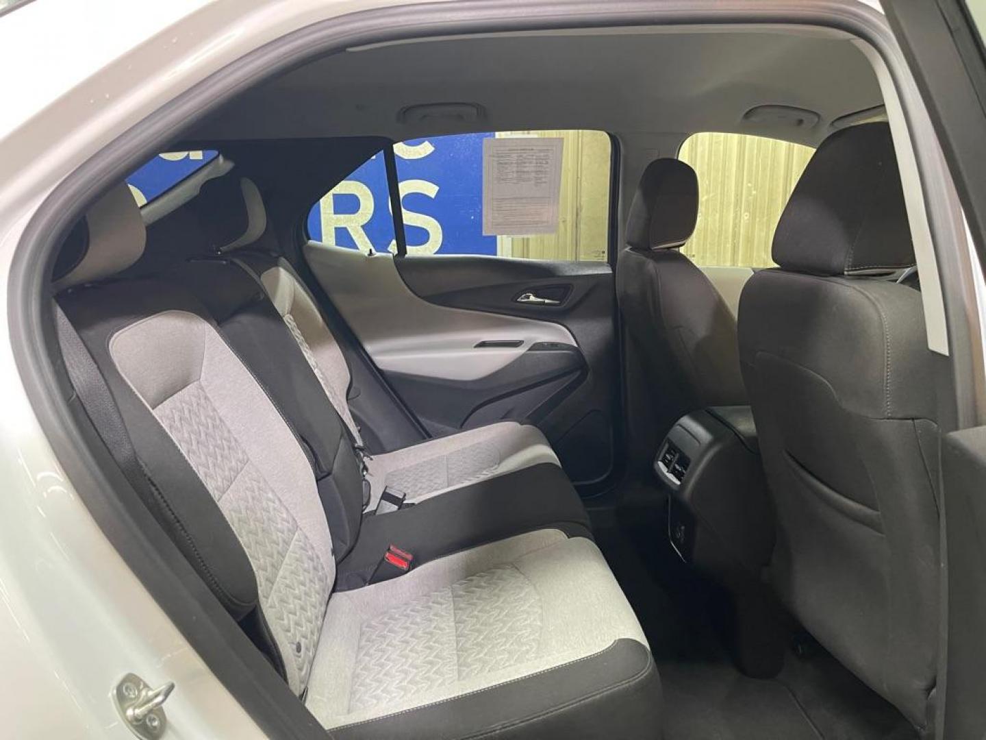 2023 WHITE CHEVROLET EQUINOX LT (3GNAXUEG6PS) with an 1.5L engine, Automatic transmission, located at 2525 S. Cushman, Fairbanks, AK, 99701, (907) 452-5707, 64.824036, -147.712311 - Photo#4