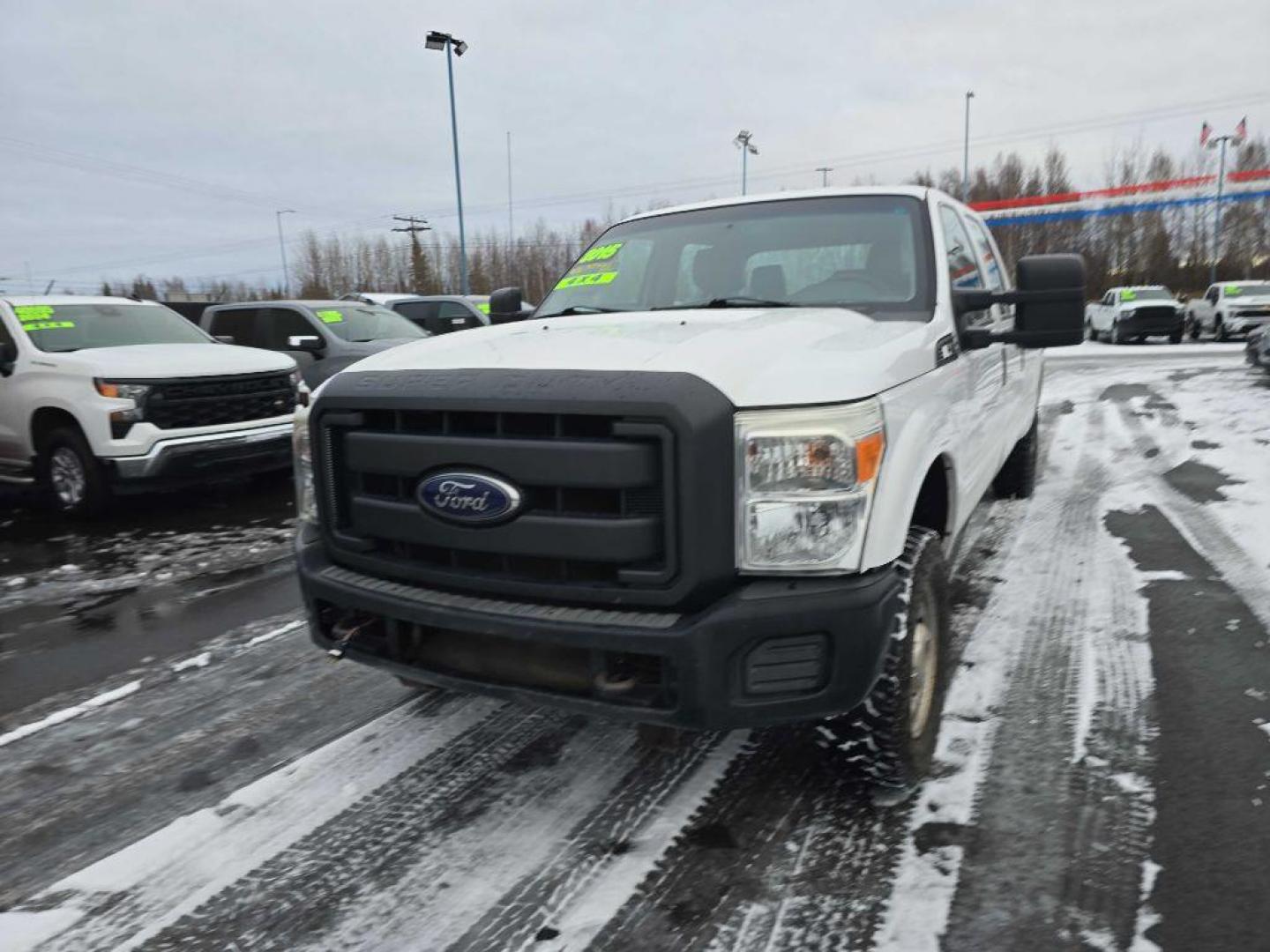 2015 WHITE FORD F250 SUPER DUTY (1FT7W2B65FE) with an 6.2L engine, Automatic transmission, located at 2525 S. Cushman, Fairbanks, AK, 99701, (907) 452-5707, 64.824036, -147.712311 - Photo#1