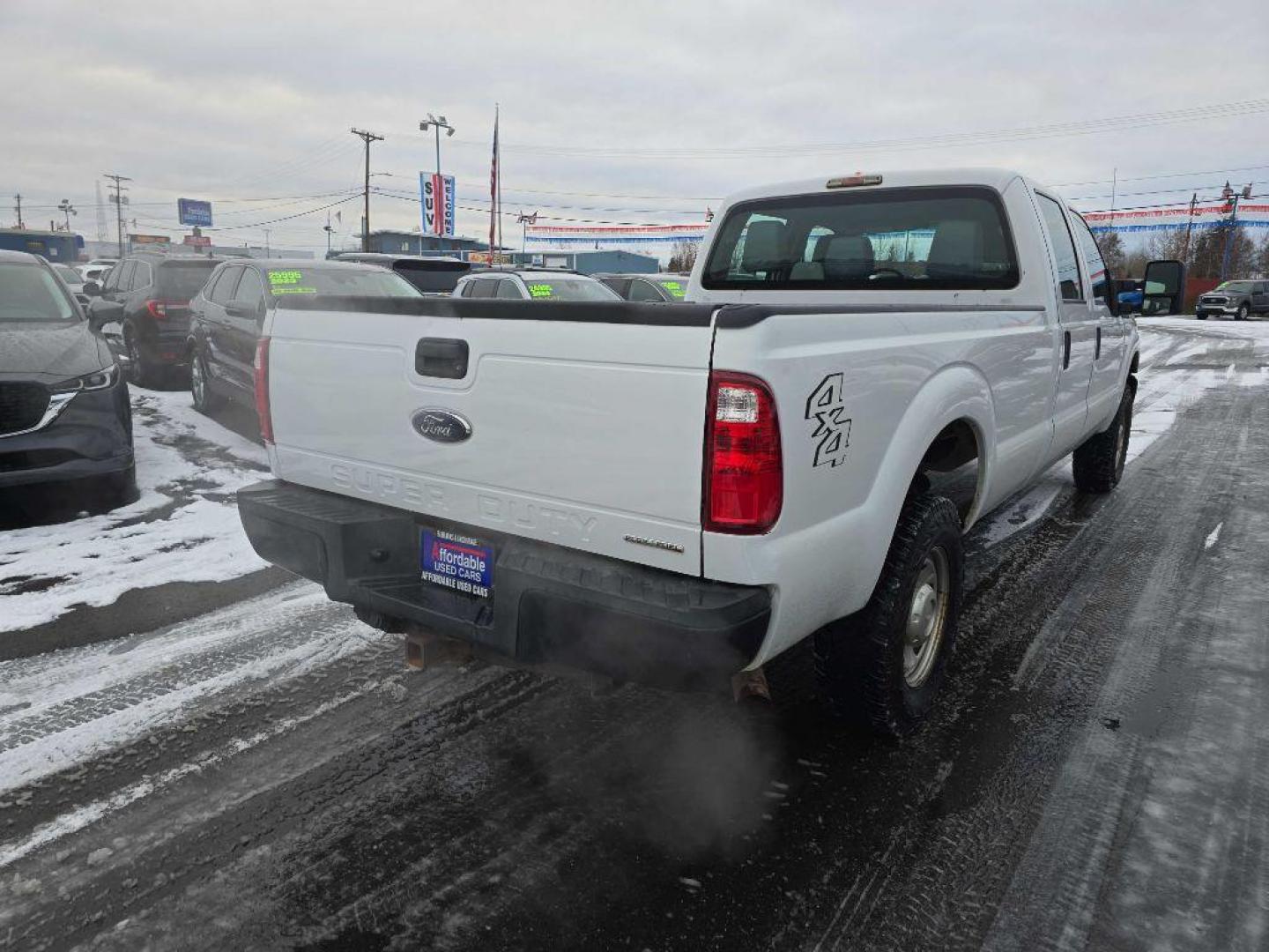 2015 WHITE FORD F250 SUPER DUTY (1FT7W2B65FE) with an 6.2L engine, Automatic transmission, located at 2525 S. Cushman, Fairbanks, AK, 99701, (907) 452-5707, 64.824036, -147.712311 - Photo#2