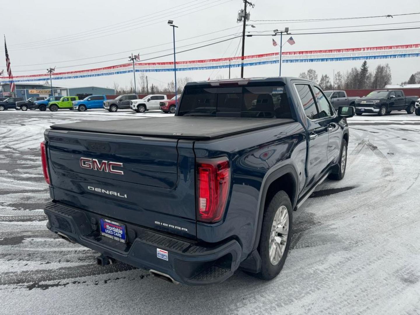 2019 BLUE GMC SIERRA 1500 DENALI (1GTU9FED4KZ) with an 5.3L engine, Automatic transmission, located at 2525 S. Cushman, Fairbanks, AK, 99701, (907) 452-5707, 64.824036, -147.712311 - Photo#2