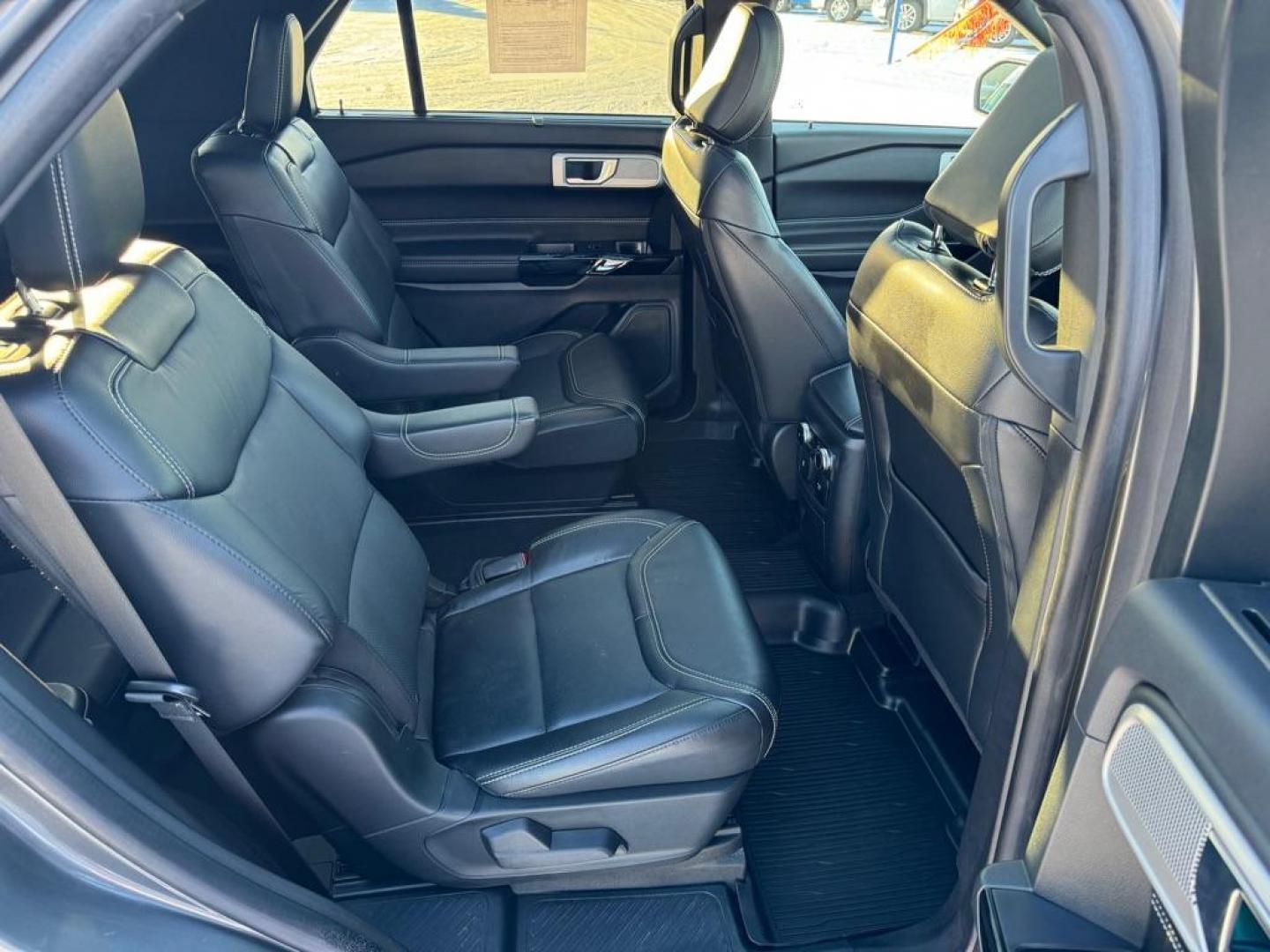 2022 GRAY FORD EXPLORER ST (1FM5K8GC8NG) with an 3.0L engine, Automatic transmission, located at 2525 S. Cushman, Fairbanks, AK, 99701, (907) 452-5707, 64.824036, -147.712311 - Photo#5