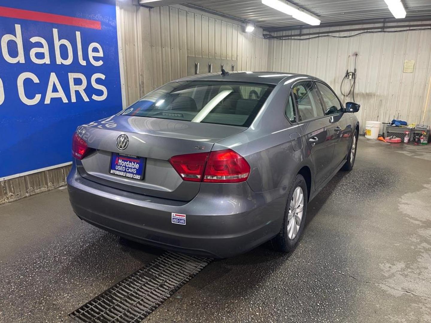 2015 GRAY VOLKSWAGEN PASSAT WOLFSBURG (1VWAT7A31FC) with an 1.8L engine, Automatic transmission, located at 2525 S. Cushman, Fairbanks, AK, 99701, (907) 452-5707, 64.824036, -147.712311 - Photo#2