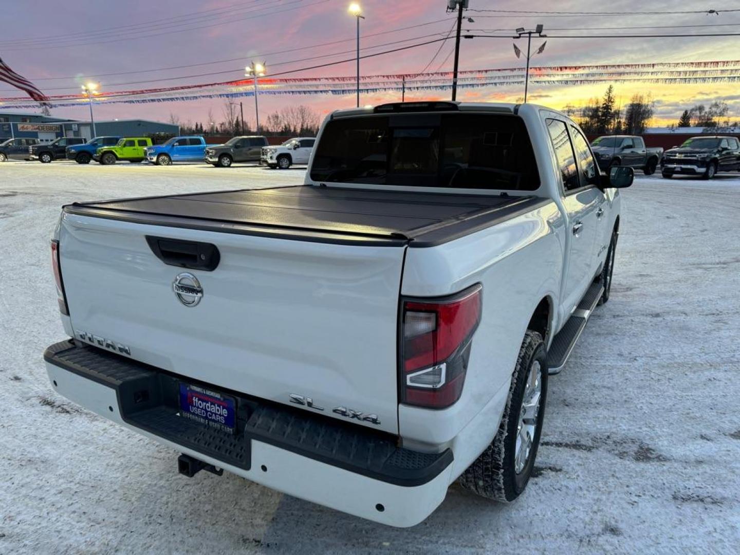 2020 WHITE NISSAN TITAN SV (1N6AA1ED2LN) with an 5.6L engine, Automatic transmission, located at 2525 S. Cushman, Fairbanks, AK, 99701, (907) 452-5707, 64.824036, -147.712311 - Photo#2