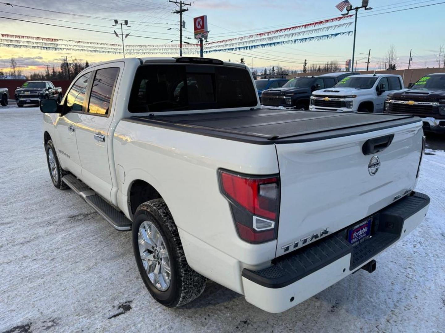 2020 WHITE NISSAN TITAN SV (1N6AA1ED2LN) with an 5.6L engine, Automatic transmission, located at 2525 S. Cushman, Fairbanks, AK, 99701, (907) 452-5707, 64.824036, -147.712311 - Photo#3