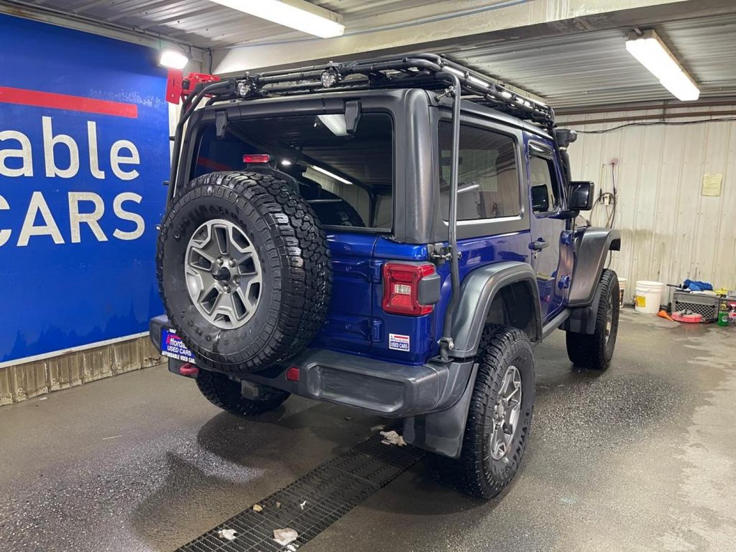 2018 BLUE JEEP WRANGLER RUBICON (1C4HJXCG8JW) with an 3.6L engine, Automatic transmission, located at 2525 S. Cushman, Fairbanks, AK, 99701, (907) 452-5707, 64.824036, -147.712311 - Photo#2