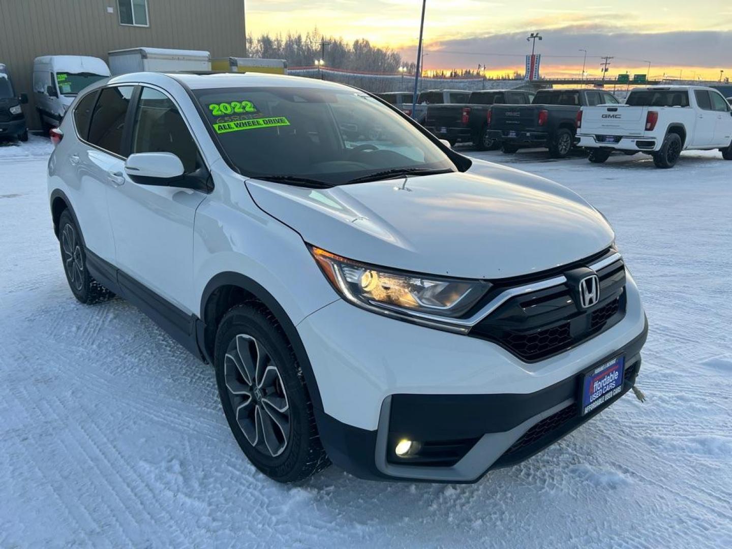 2022 WHTE HONDA CR-V EX (2HKRW2H53NH) with an 1.5L engine, Automatic transmission, located at 2525 S. Cushman, Fairbanks, AK, 99701, (907) 452-5707, 64.824036, -147.712311 - Photo#1