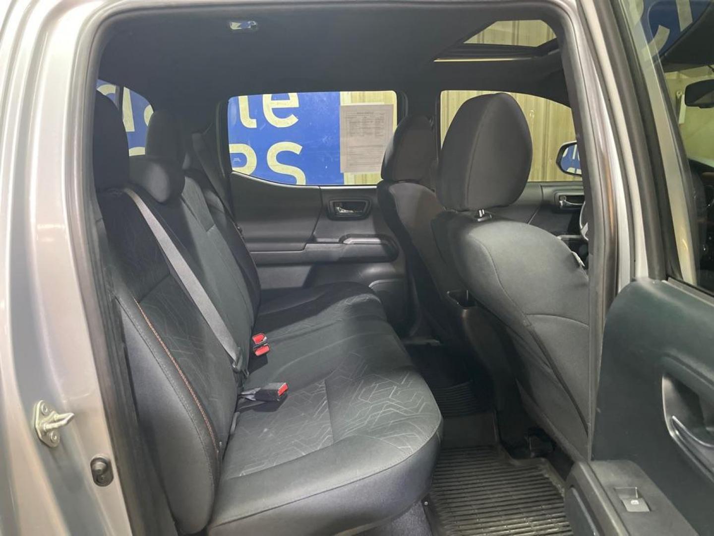 2016 SILVER TOYOTA TACOMA DOUBLE CAB (3TMCZ5AN3GM) with an 3.5L engine, Automatic transmission, located at 2525 S. Cushman, Fairbanks, AK, 99701, (907) 452-5707, 64.824036, -147.712311 - Photo#4