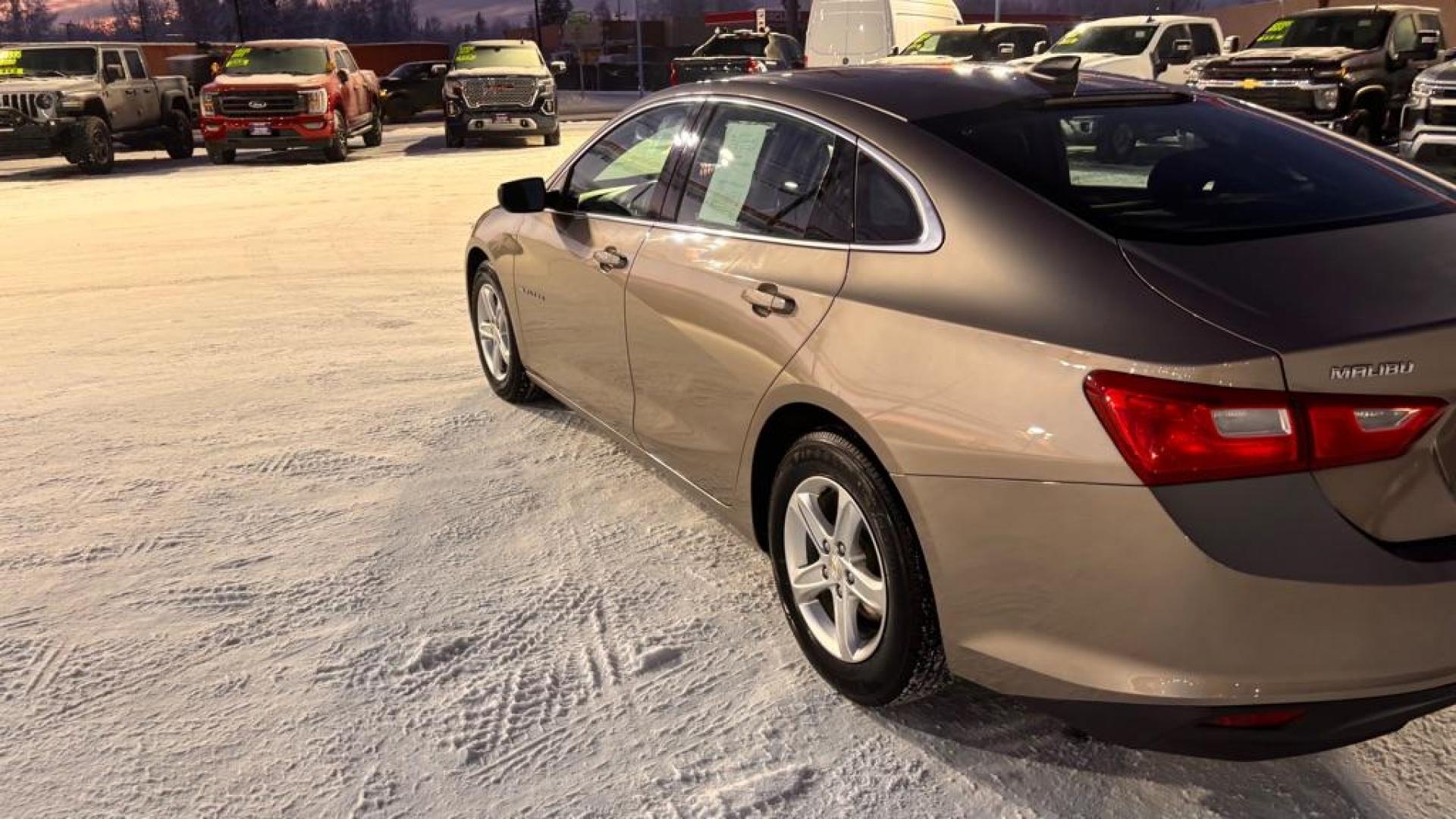 2022 GOLD CHEVROLET MALIBU LS (1G1ZB5ST9NF) with an 1.5L engine, Continuously Variable transmission, located at 2525 S. Cushman, Fairbanks, AK, 99701, (907) 452-5707, 64.824036, -147.712311 - Photo#6
